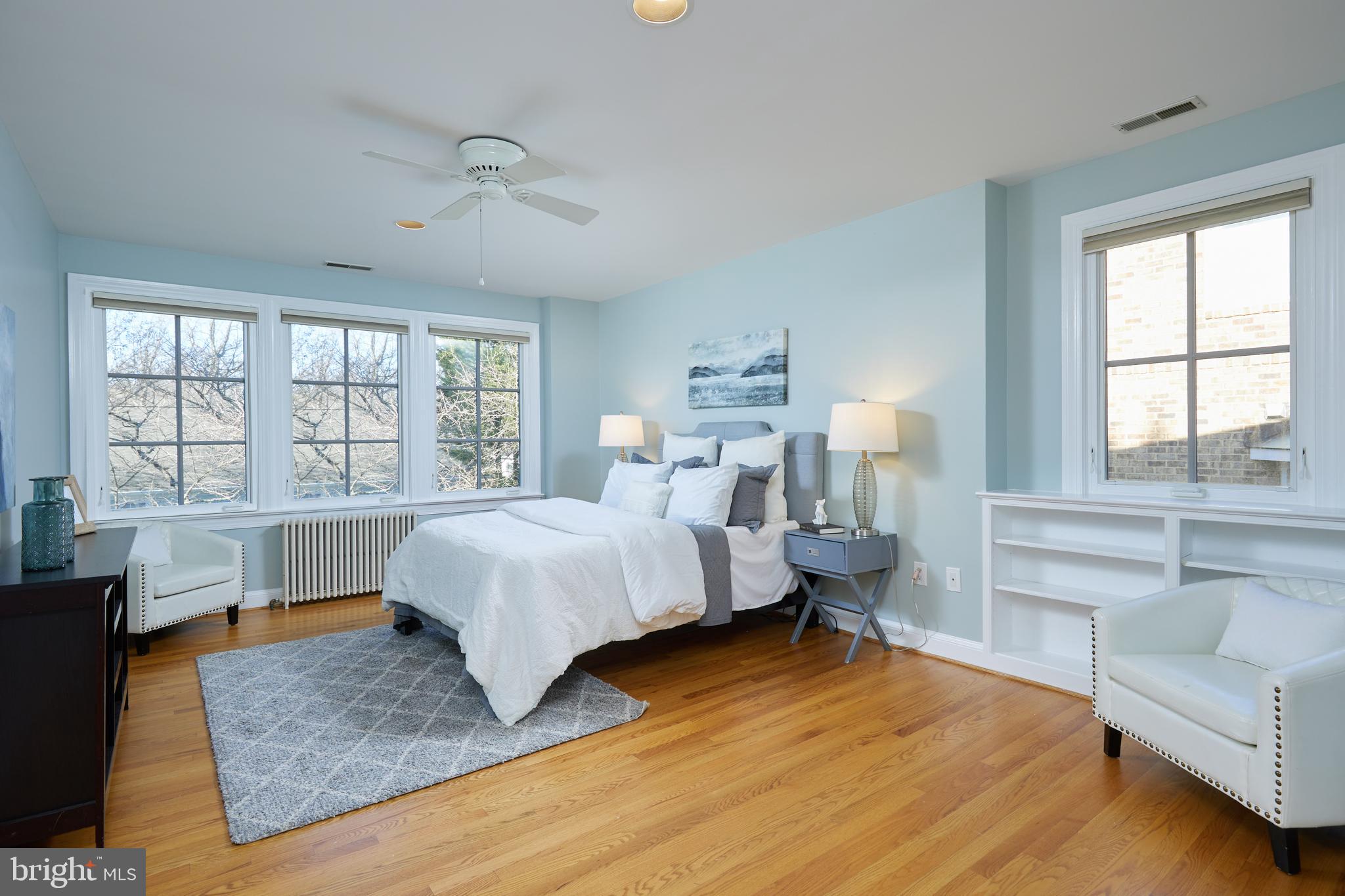 COUNTRY CLUB VILLAGE - Residential