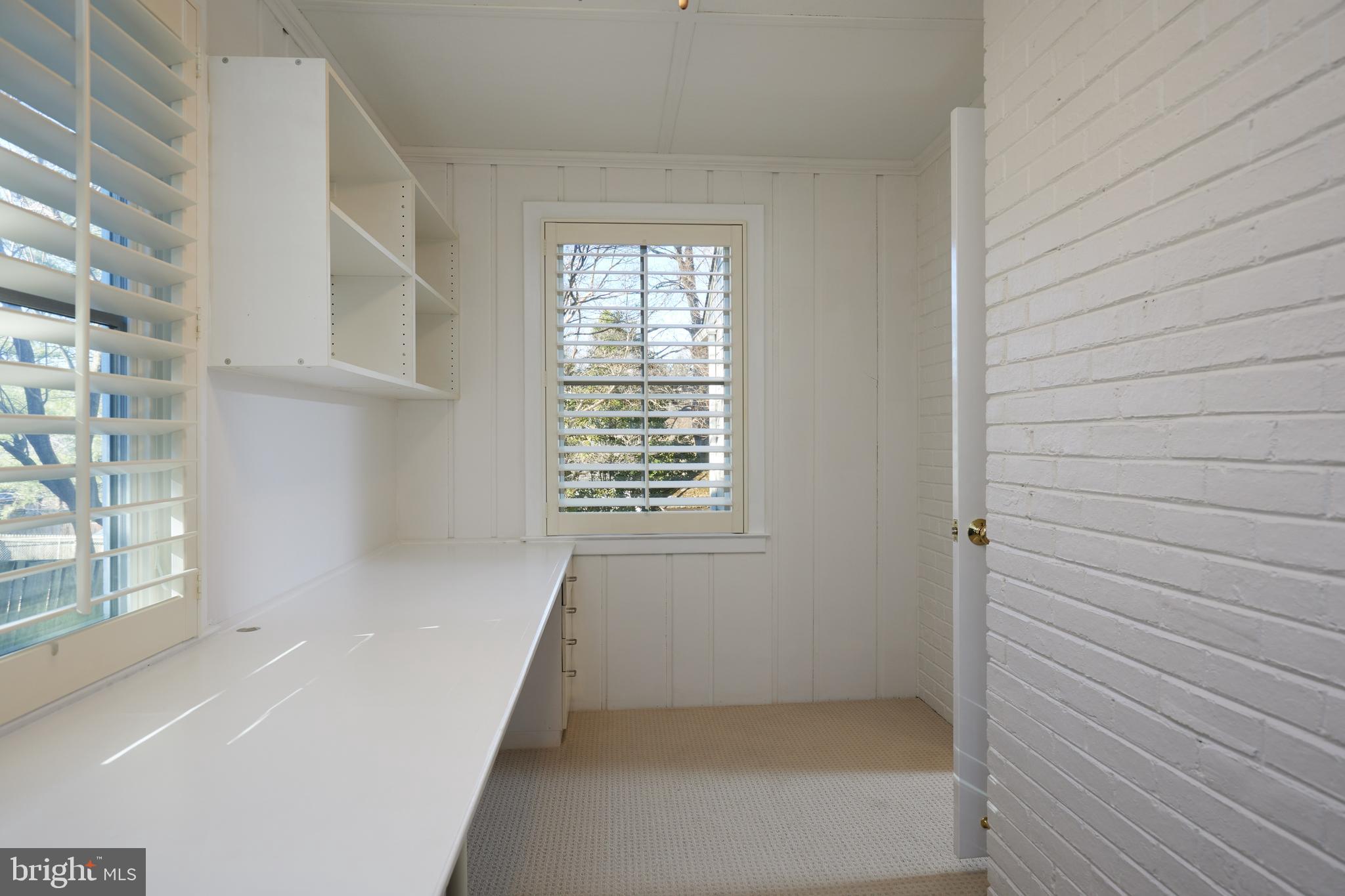 COUNTRY CLUB VILLAGE - Residential