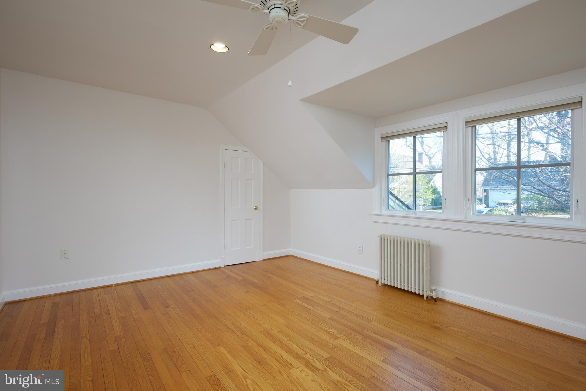 COUNTRY CLUB VILLAGE - Residential