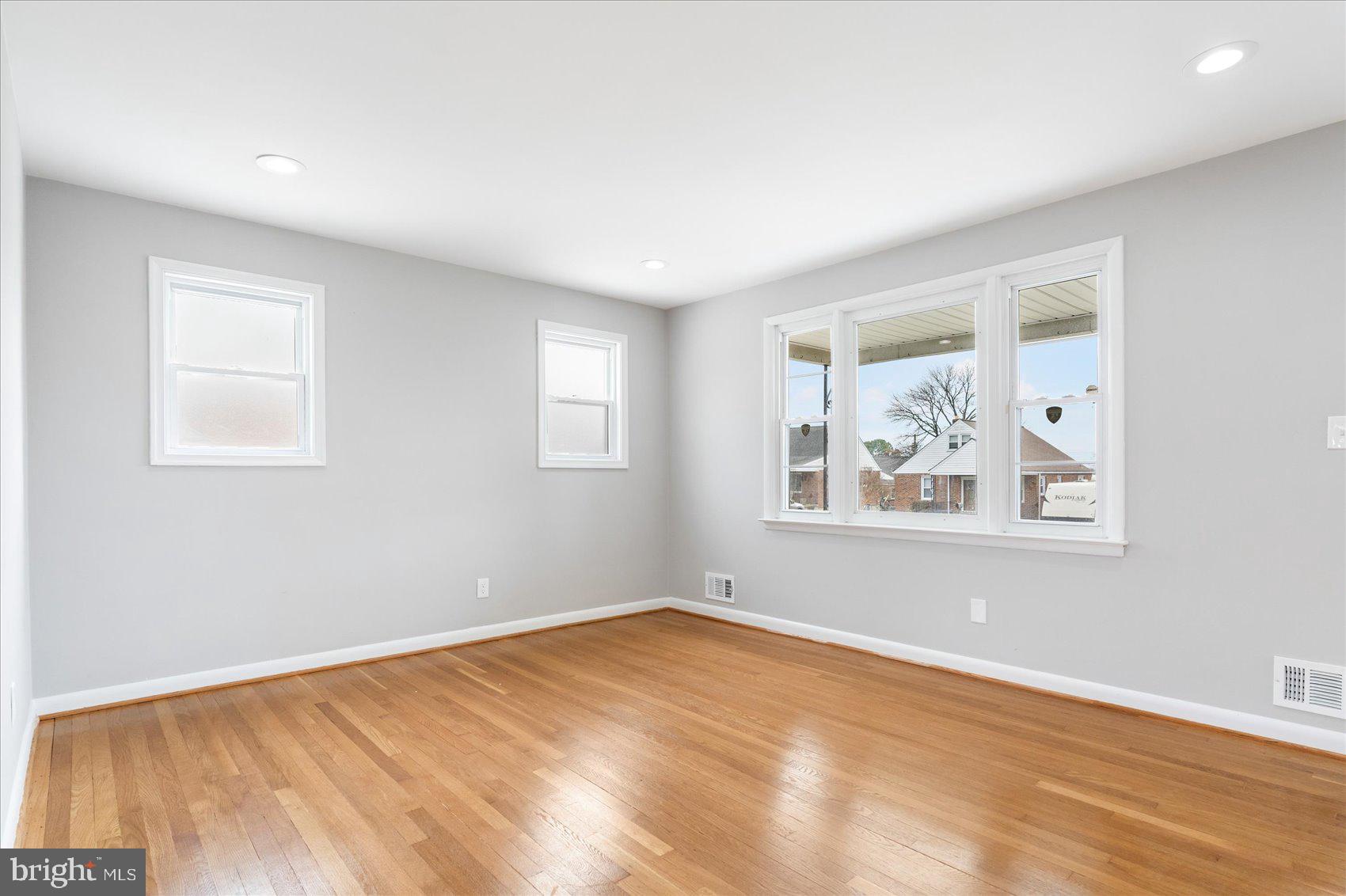 SPERL COURT - Residential