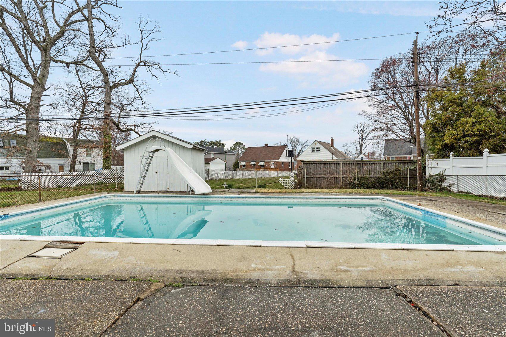 SPERL COURT - Residential