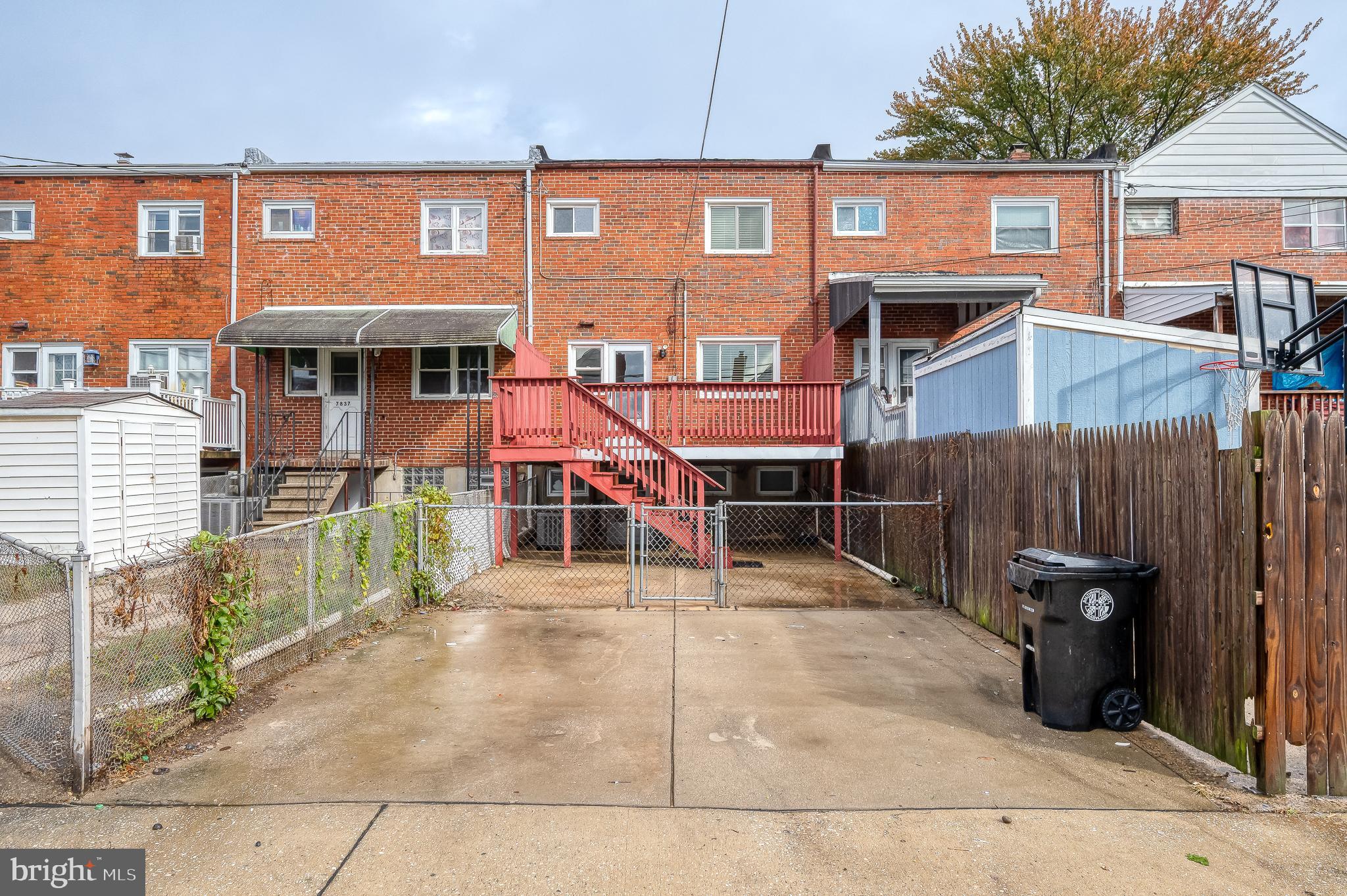 EASTFIELD - Residential