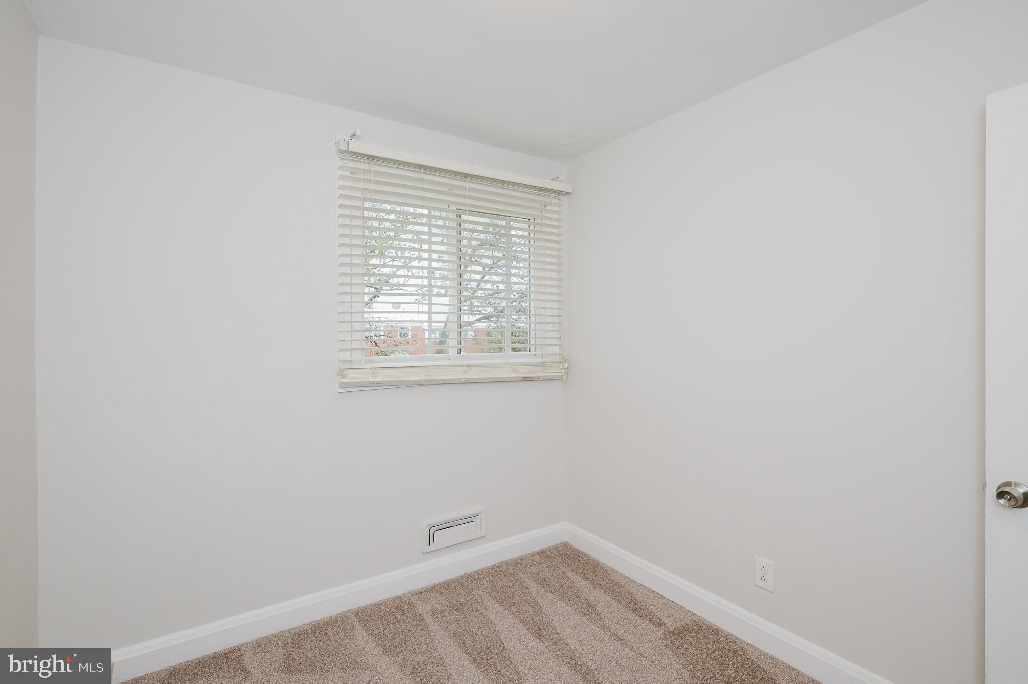 EASTFIELD - Residential