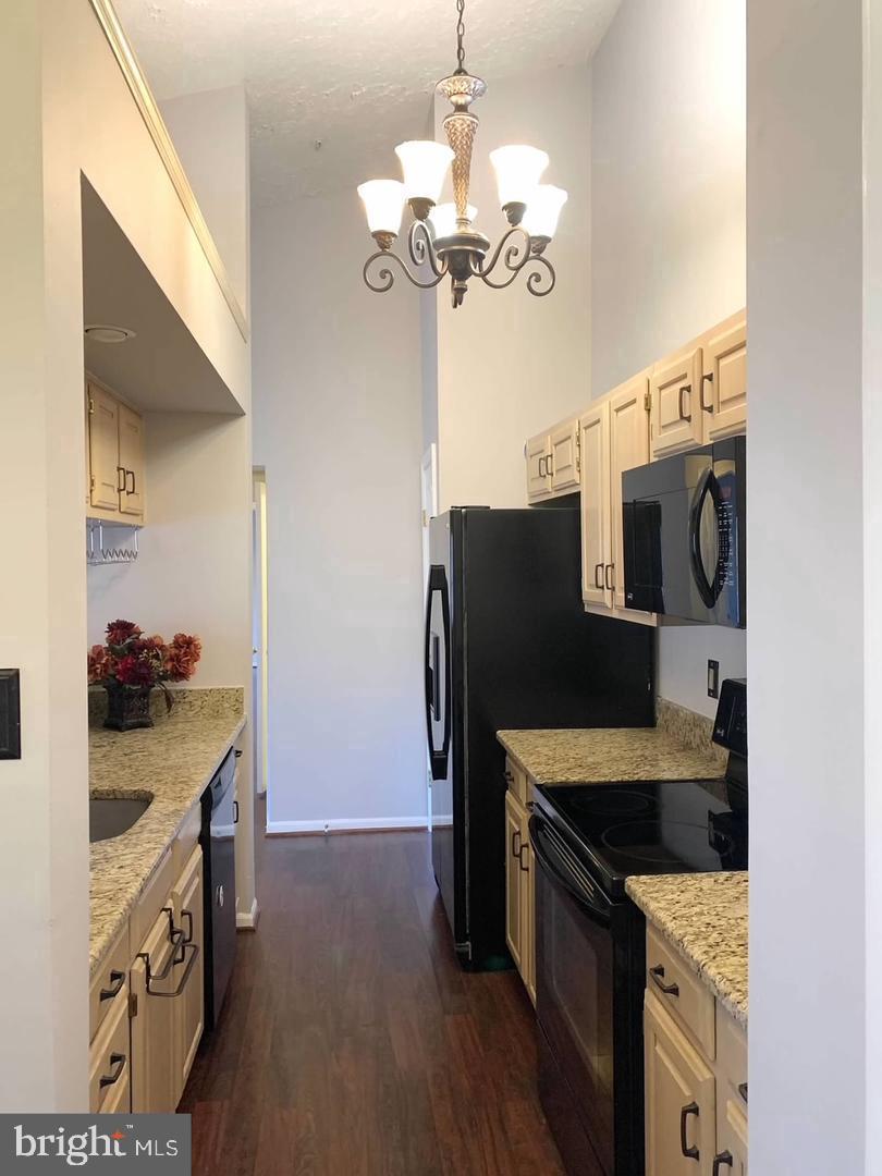 13107 BRIARCLIFF TERRACE 211