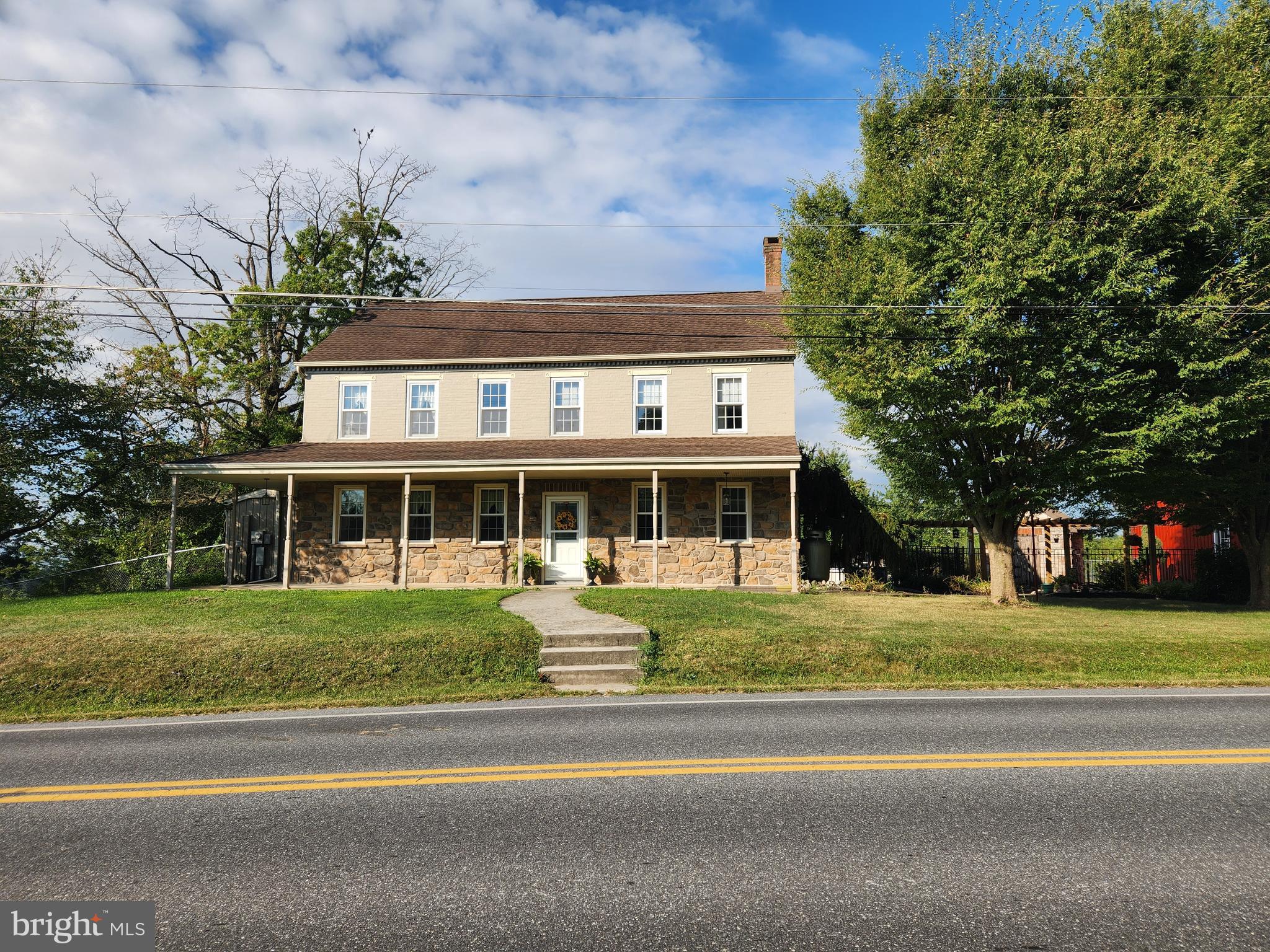 142 N COLEBROOK ROAD