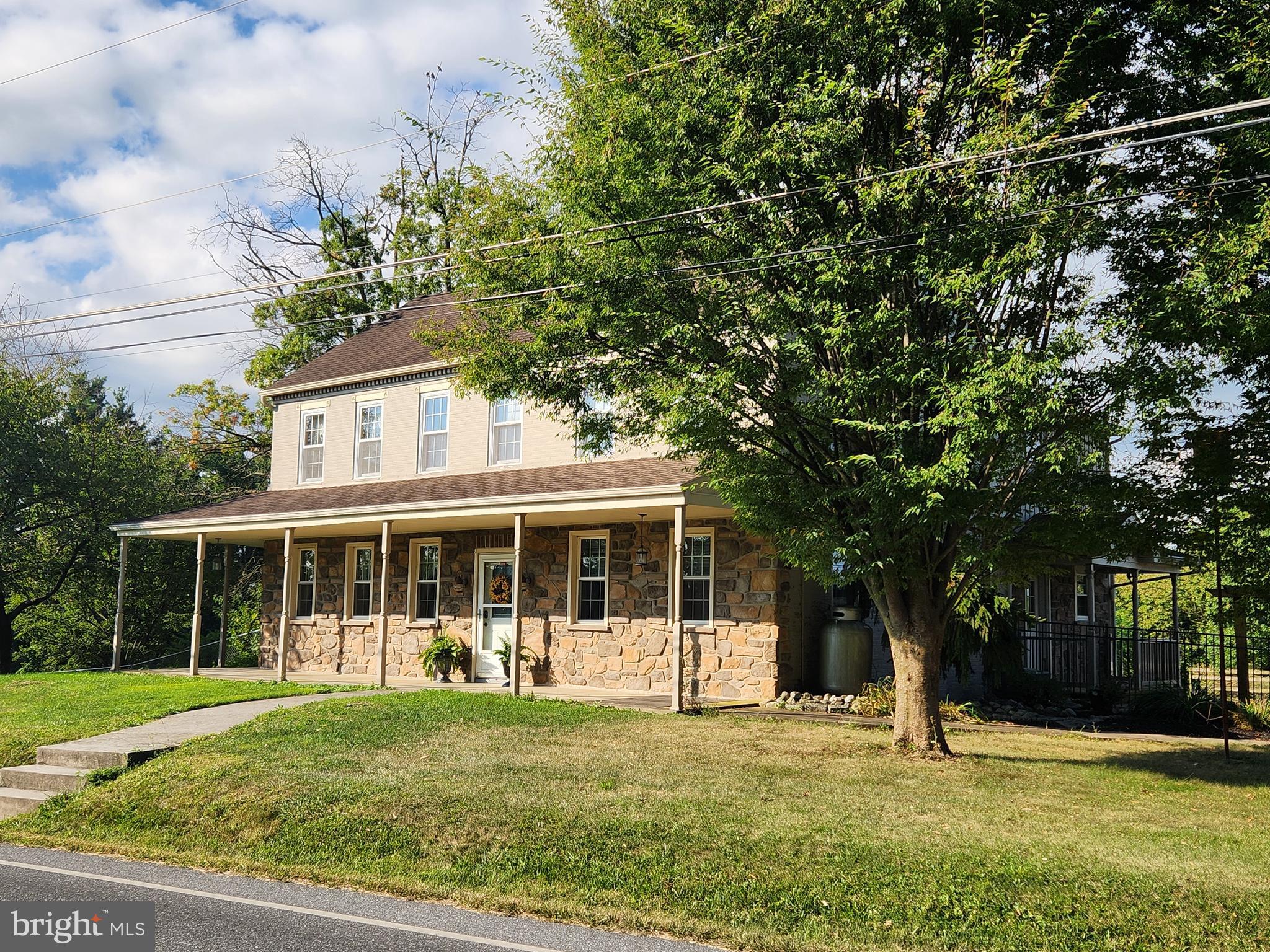 142 N COLEBROOK ROAD
