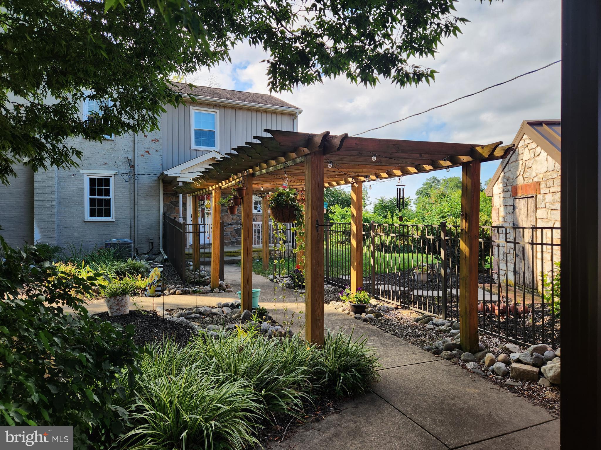 SPORTING HILL - Residential