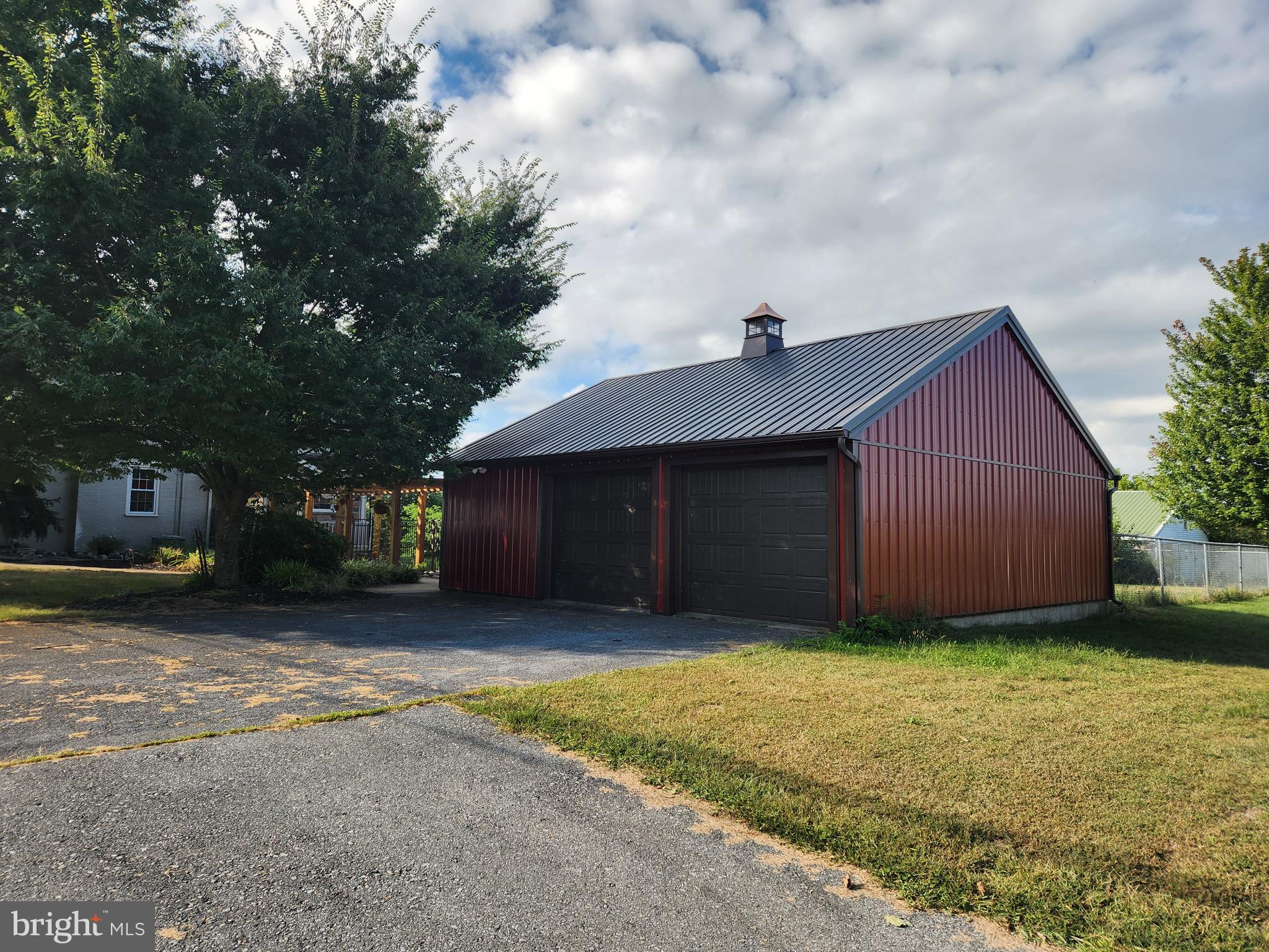 SPORTING HILL - Residential