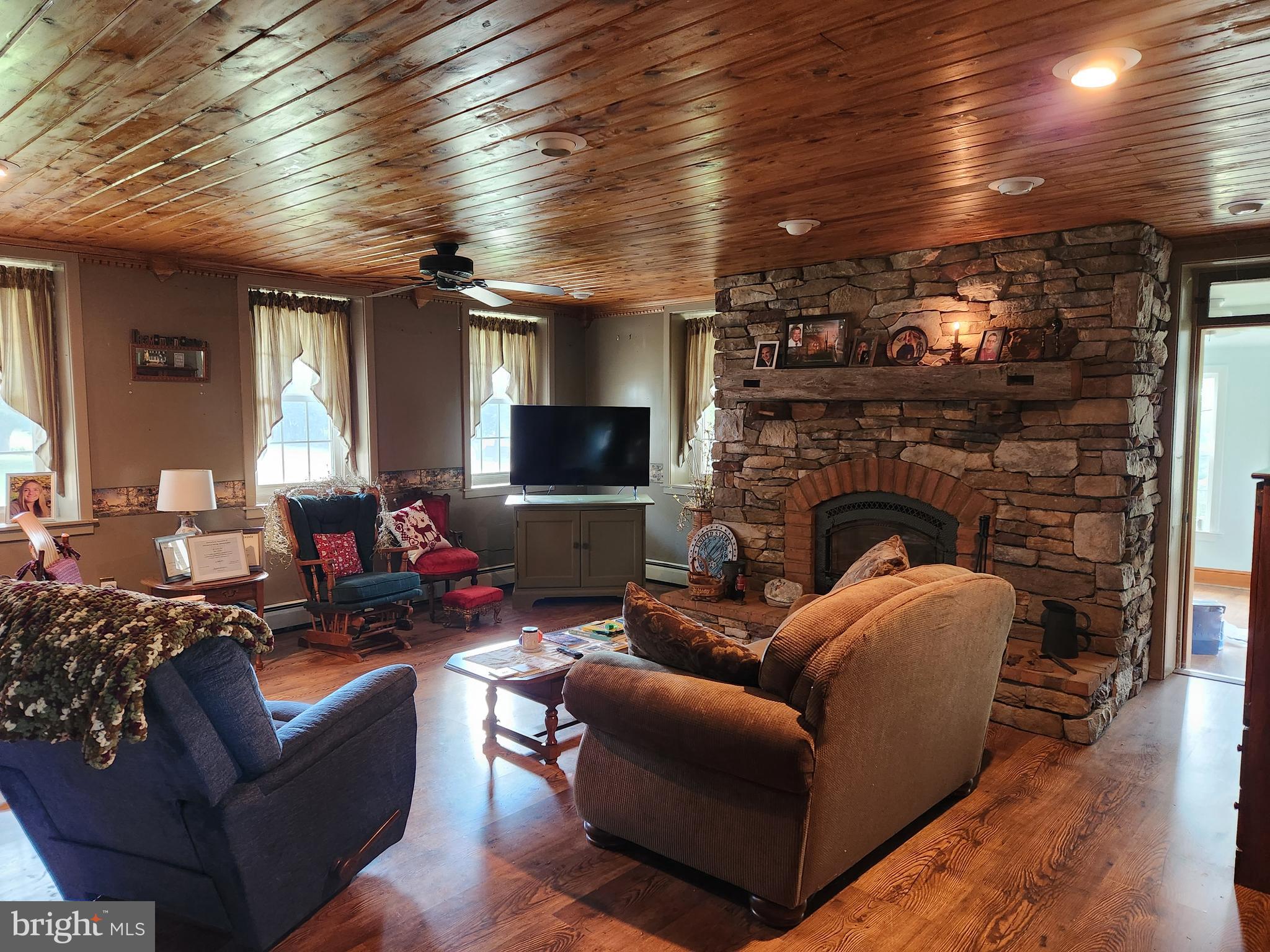 SPORTING HILL - Residential