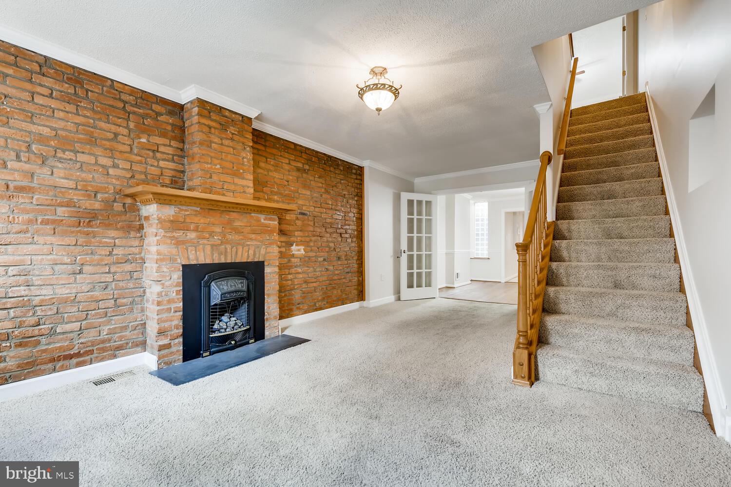 FEDERAL HILL HISTORIC DISTRICT - Residential Lease