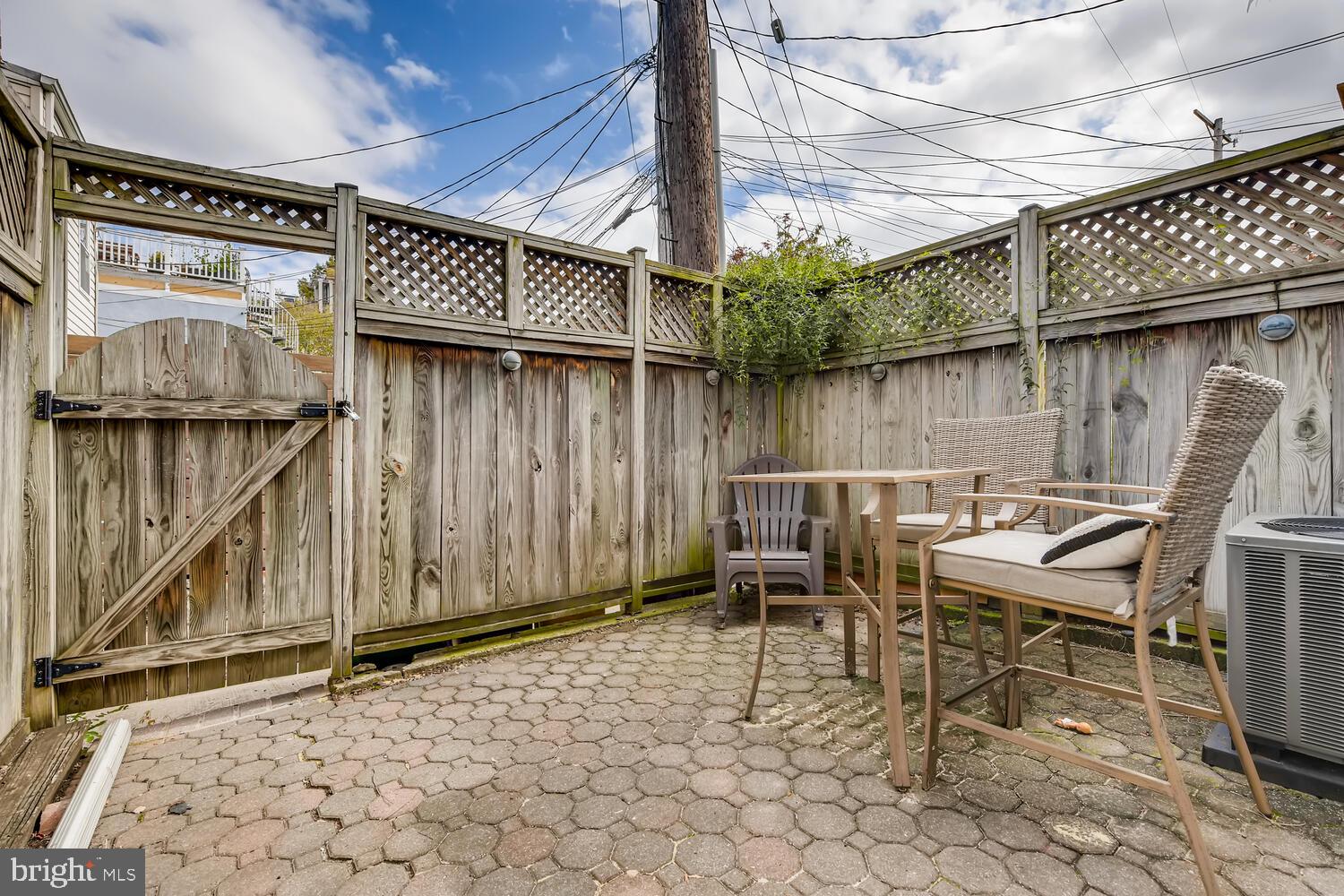 FEDERAL HILL HISTORIC DISTRICT - Residential Lease