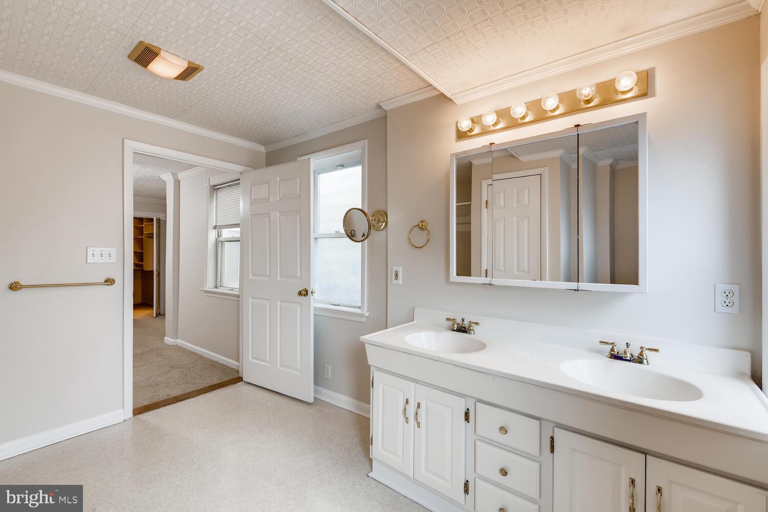 FEDERAL HILL HISTORIC DISTRICT - Residential Lease