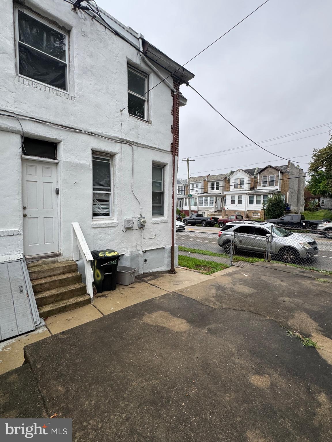 WEST OAK LANE - Residential