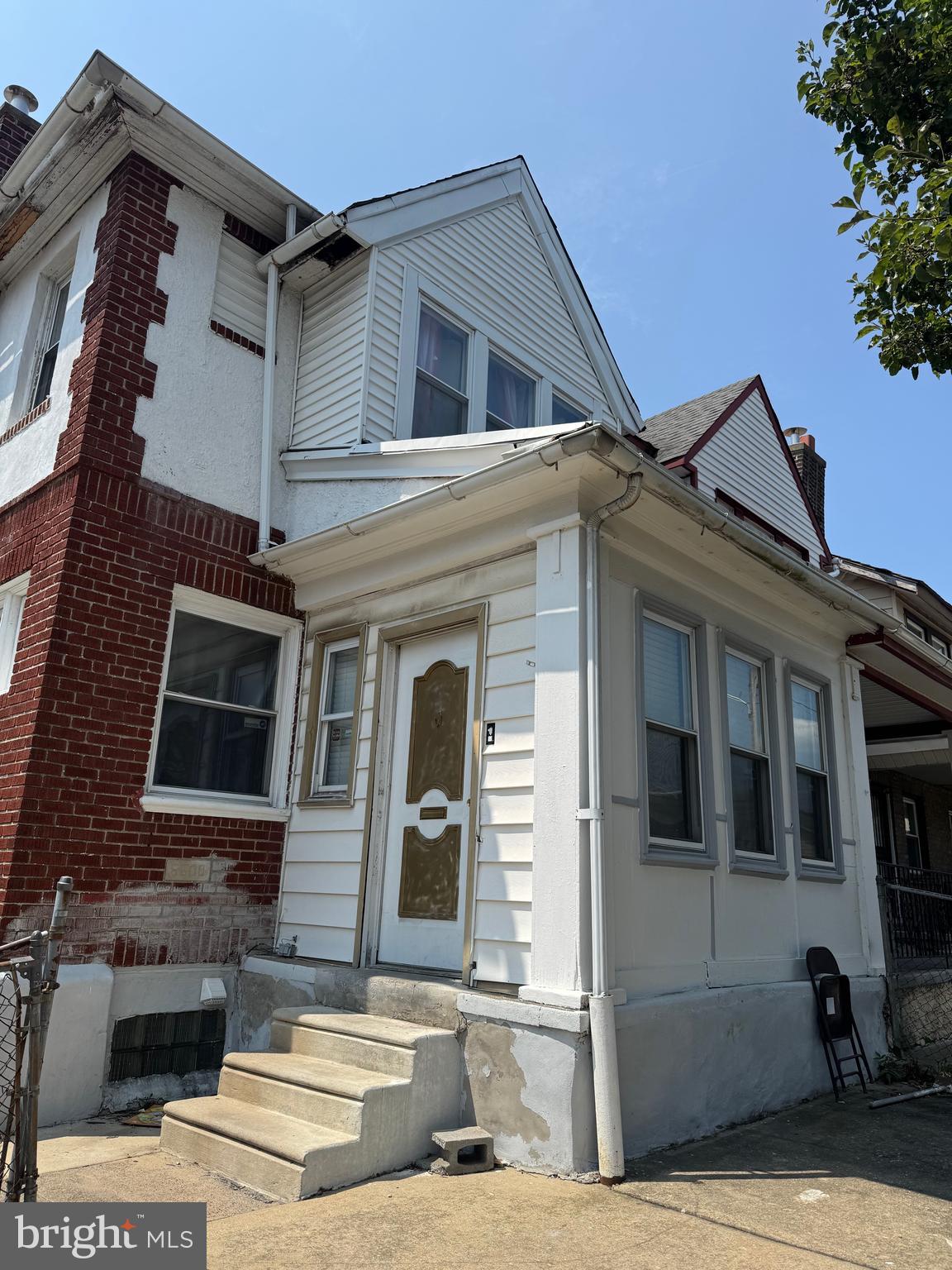 WEST OAK LANE - Residential