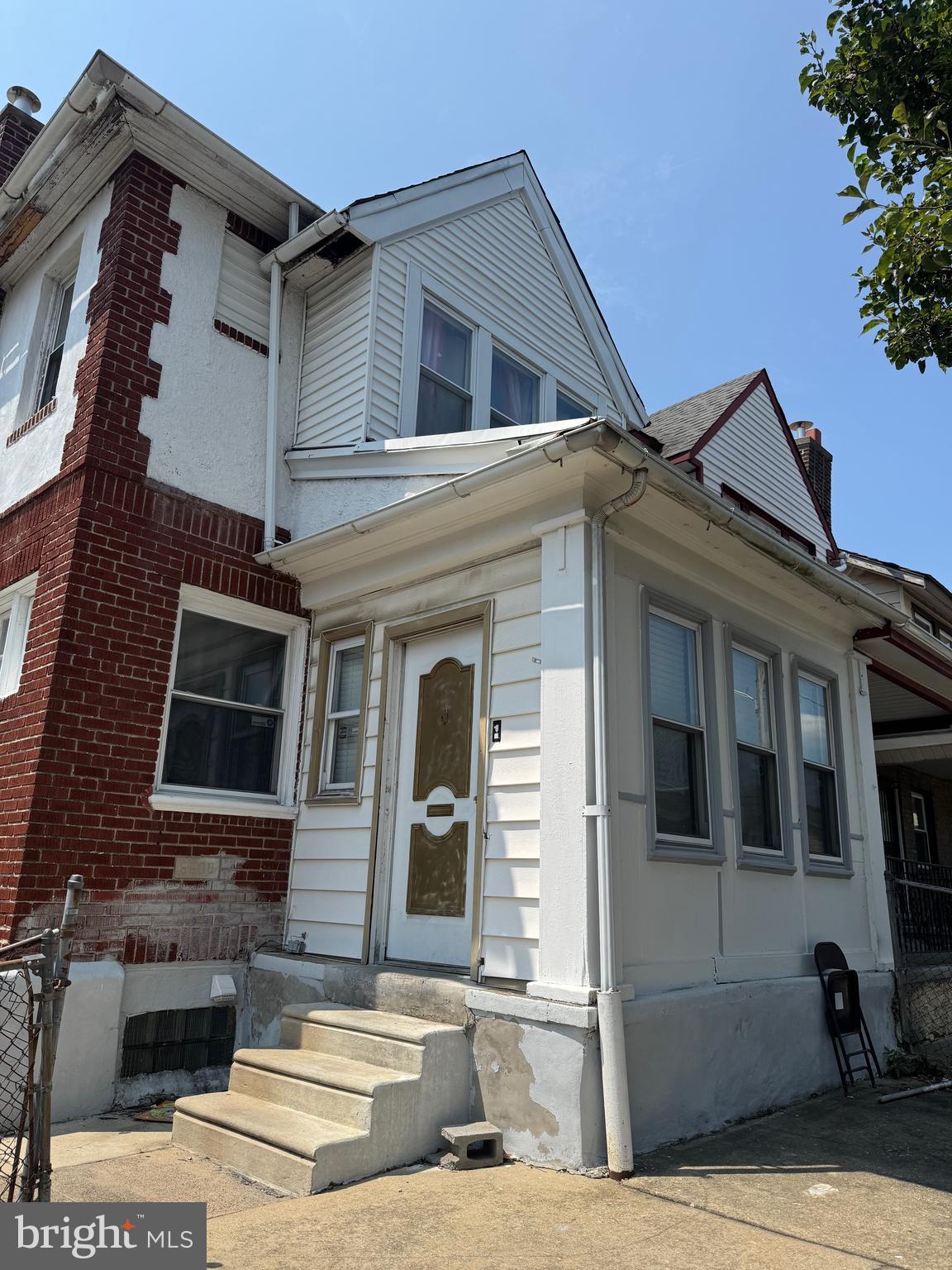 WEST OAK LANE - Residential