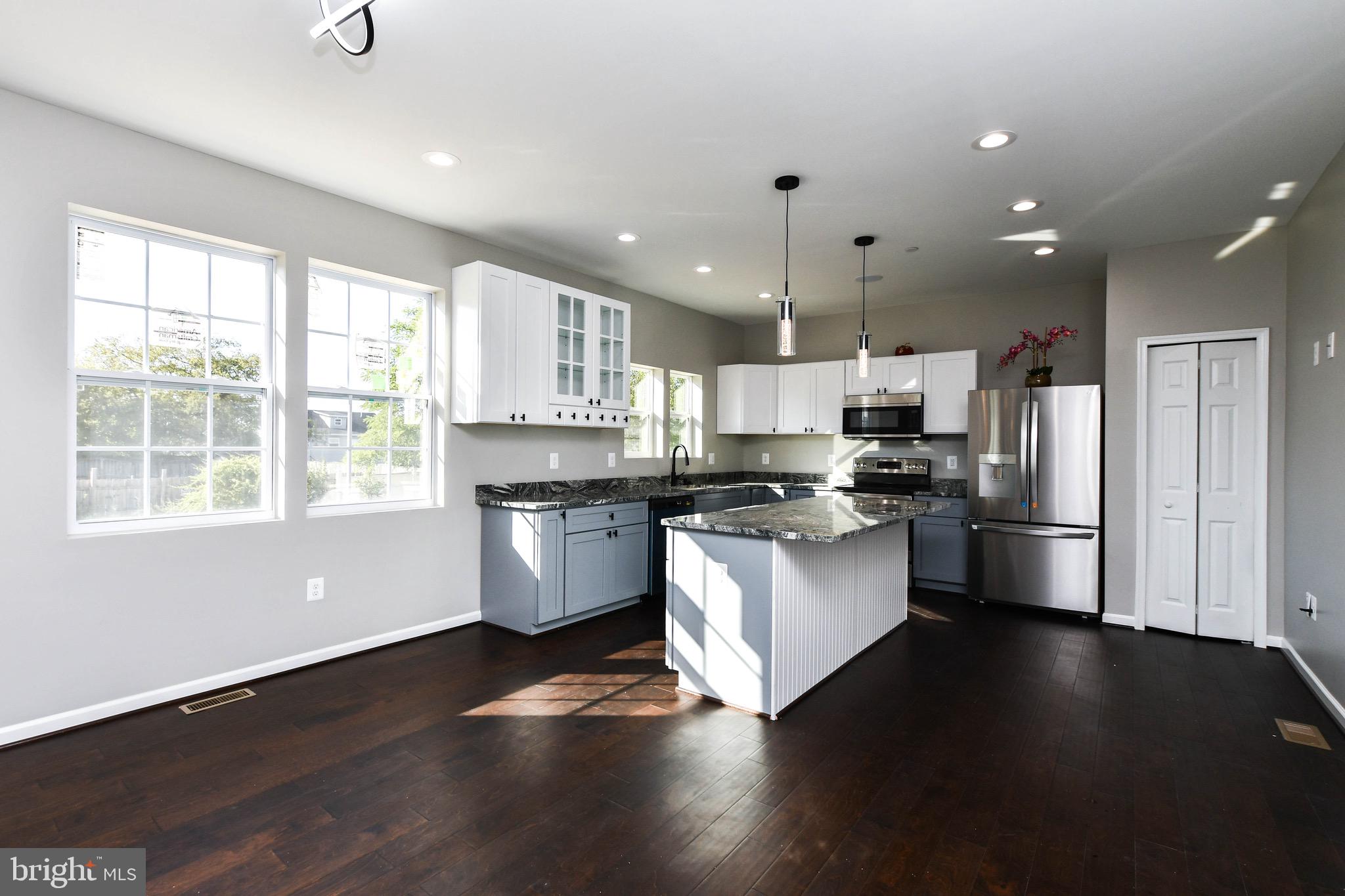 CAPITOL HEIGHTS - Residential