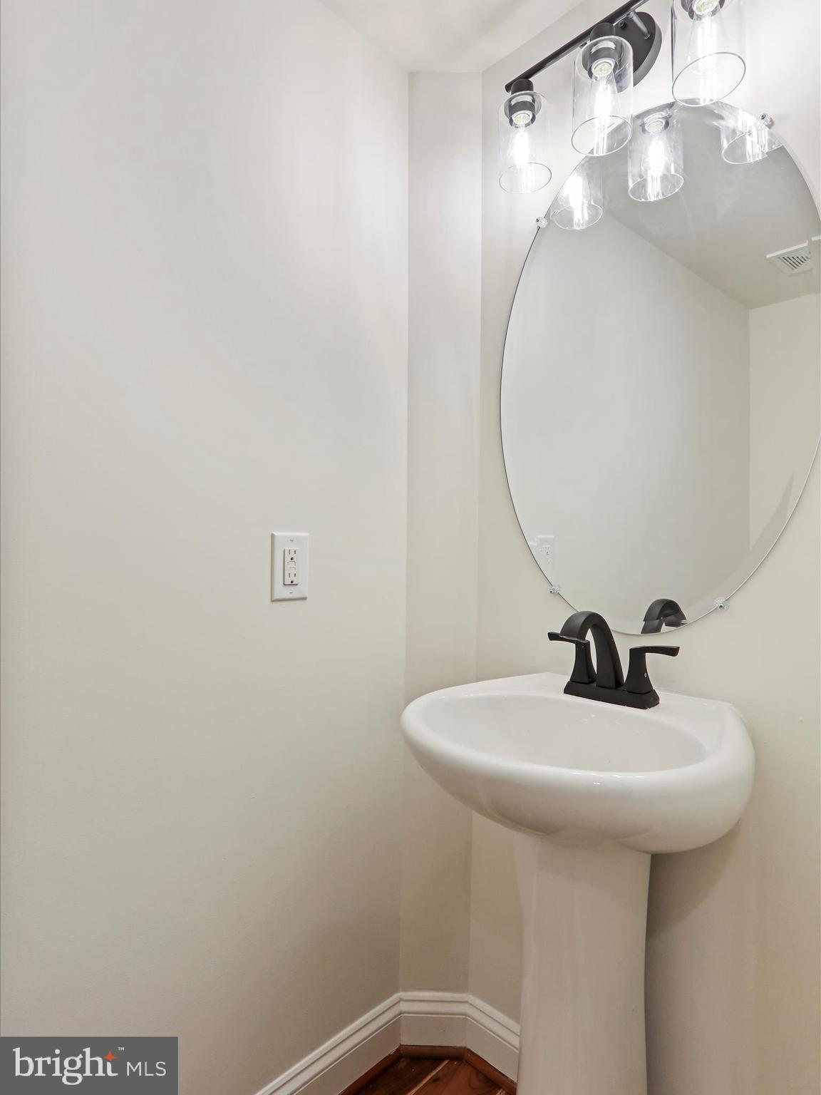 SHERIDAN - Residential