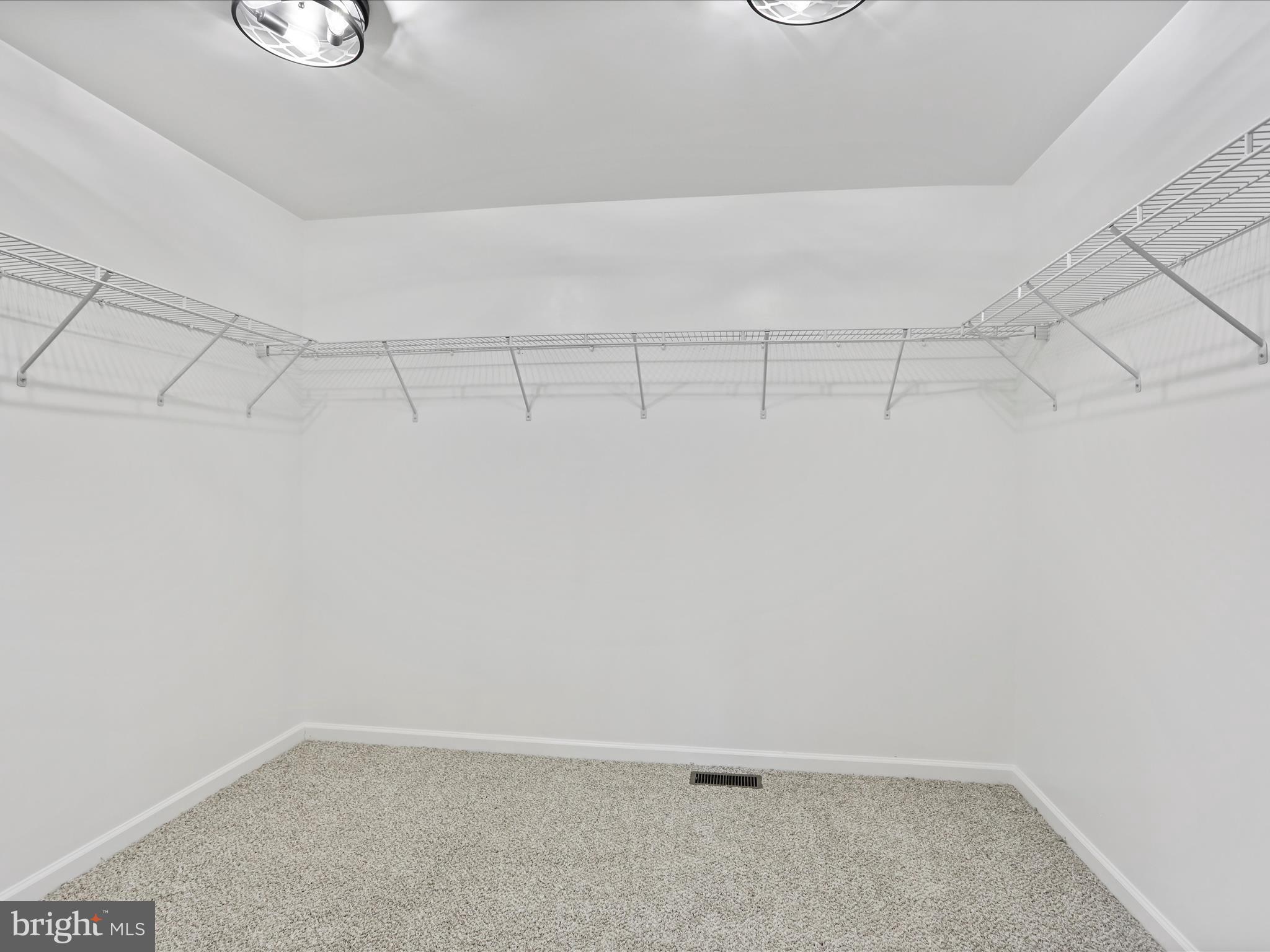 SHERIDAN - Residential