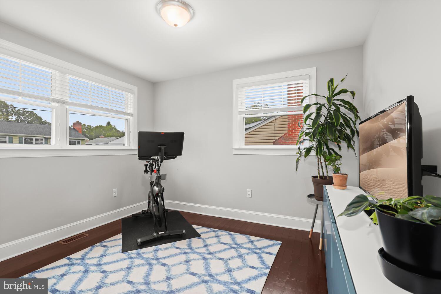 OAK SPRINGS - Residential