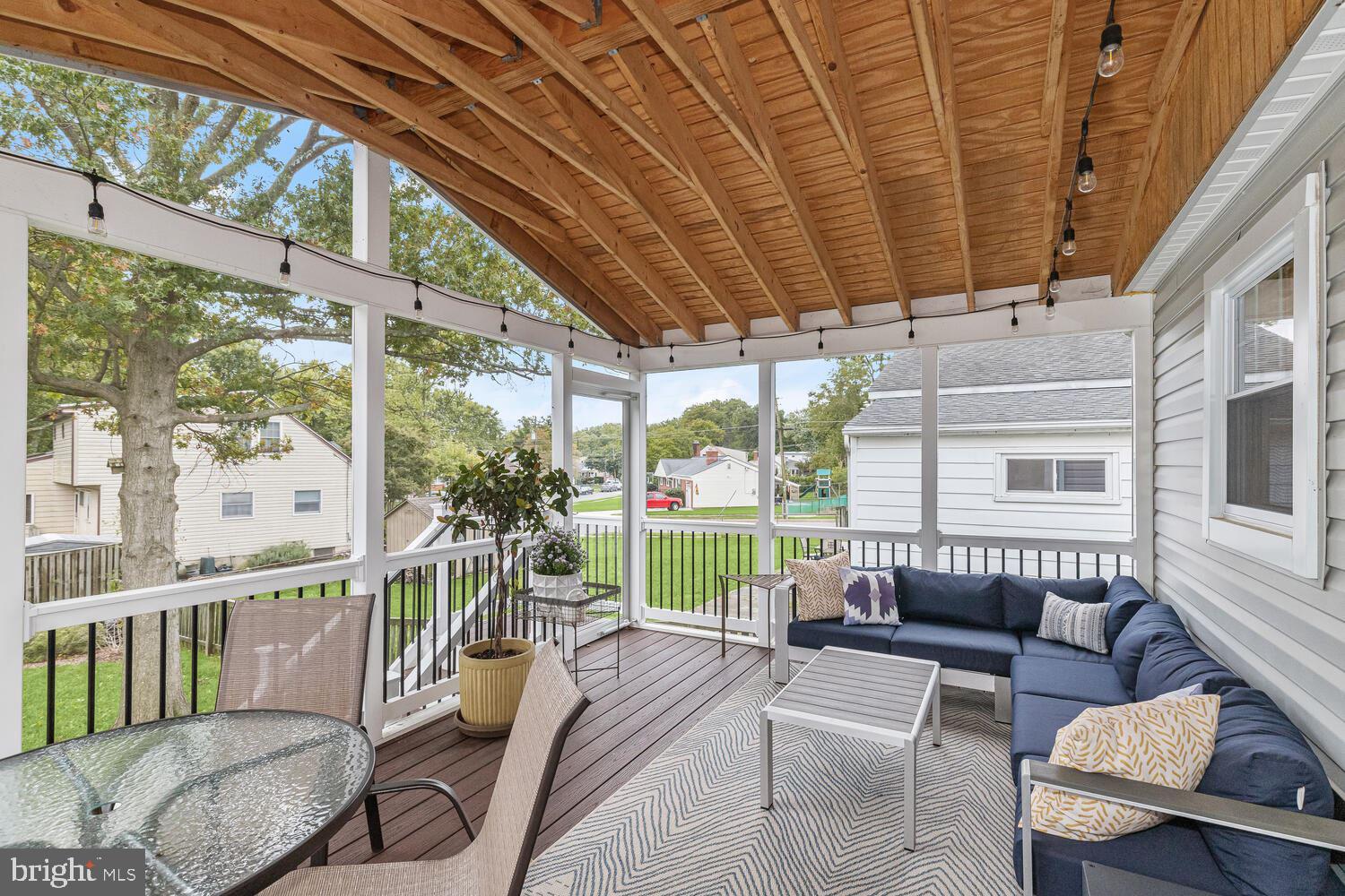 OAK SPRINGS - Residential