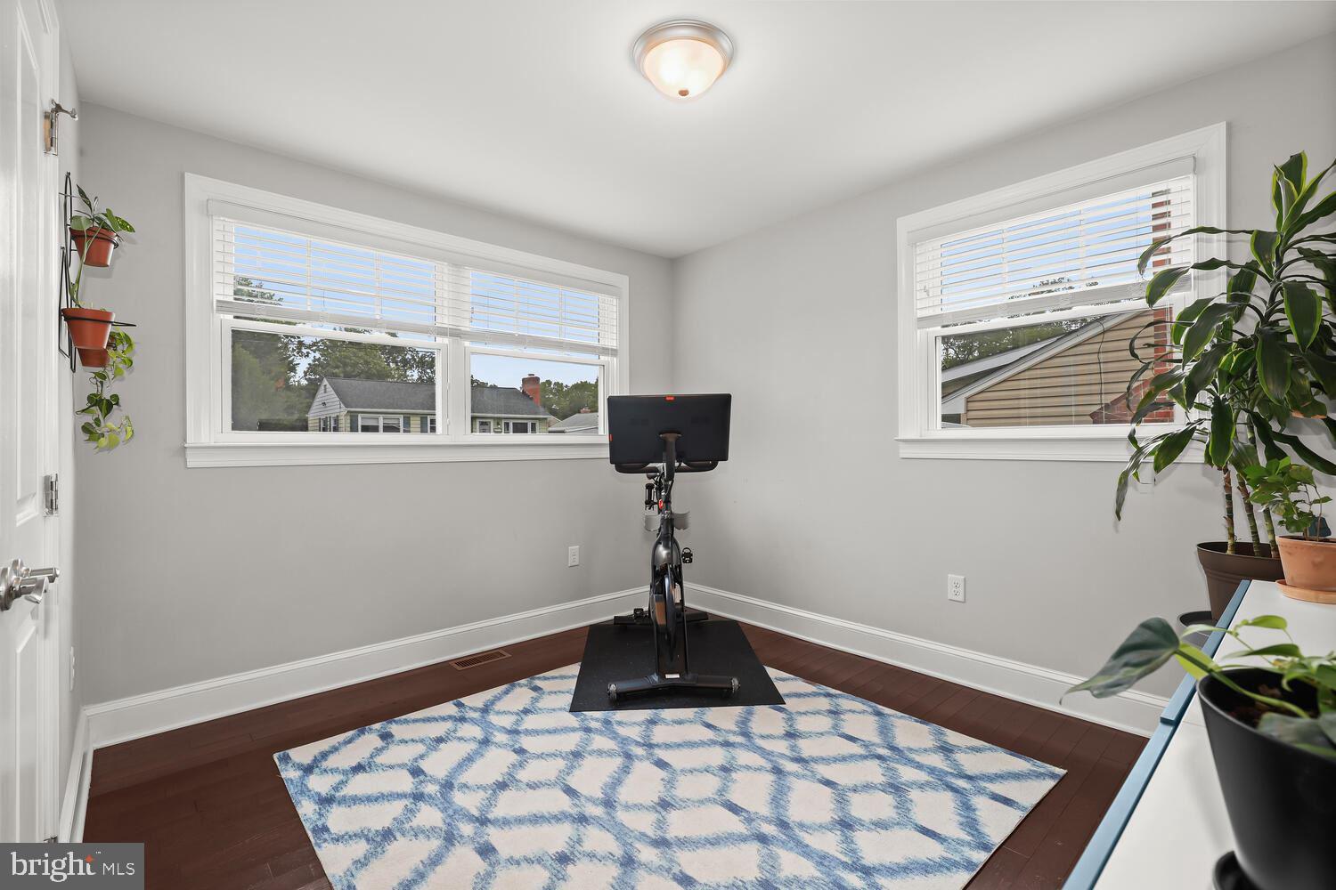 OAK SPRINGS - Residential