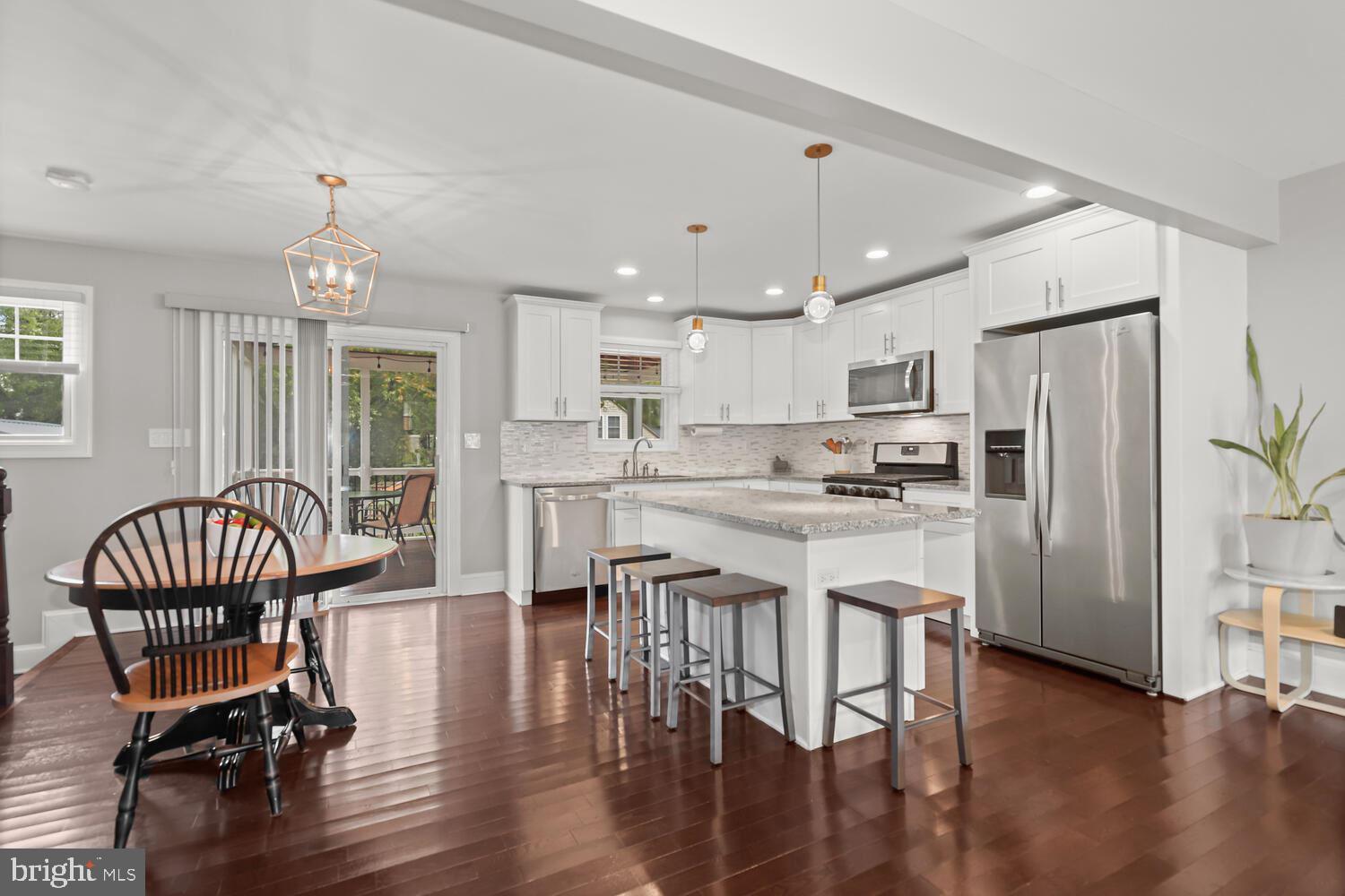 OAK SPRINGS - Residential