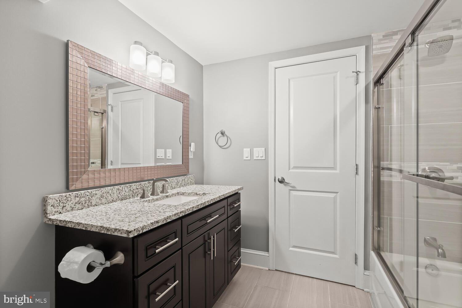 OAK SPRINGS - Residential