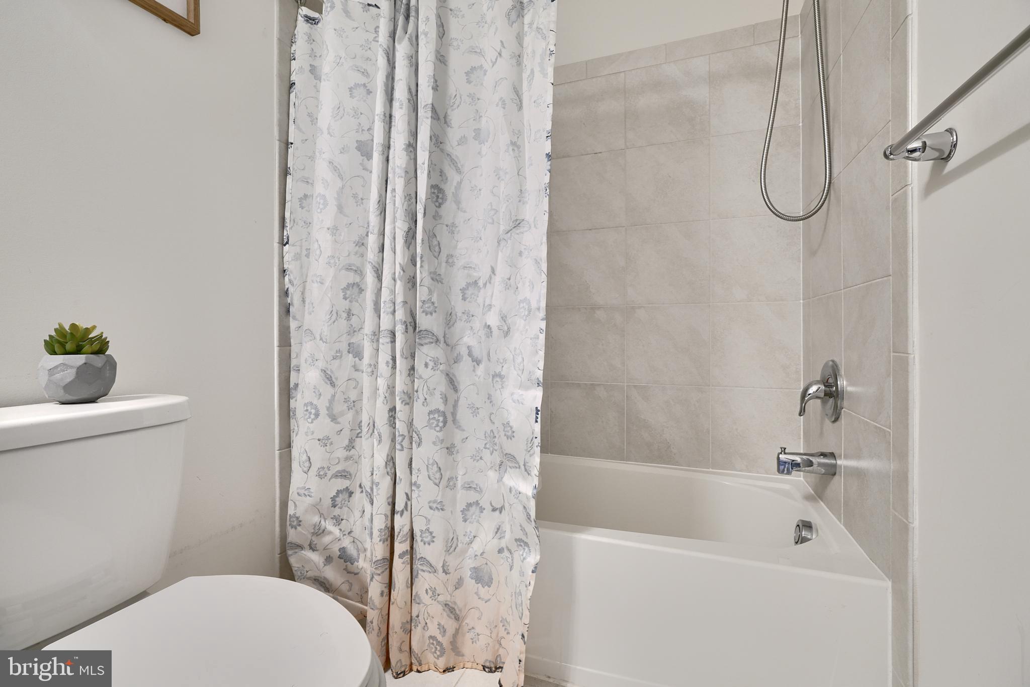 SHIPLEY HOMESTEAD - Residential Lease