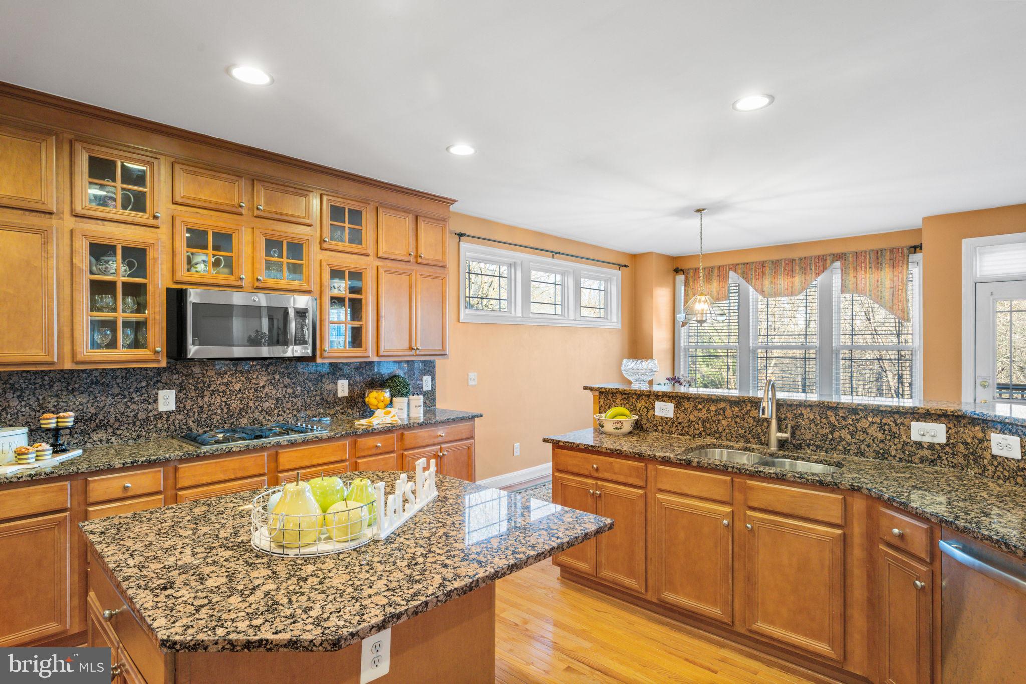 LAUREL HILL - Residential