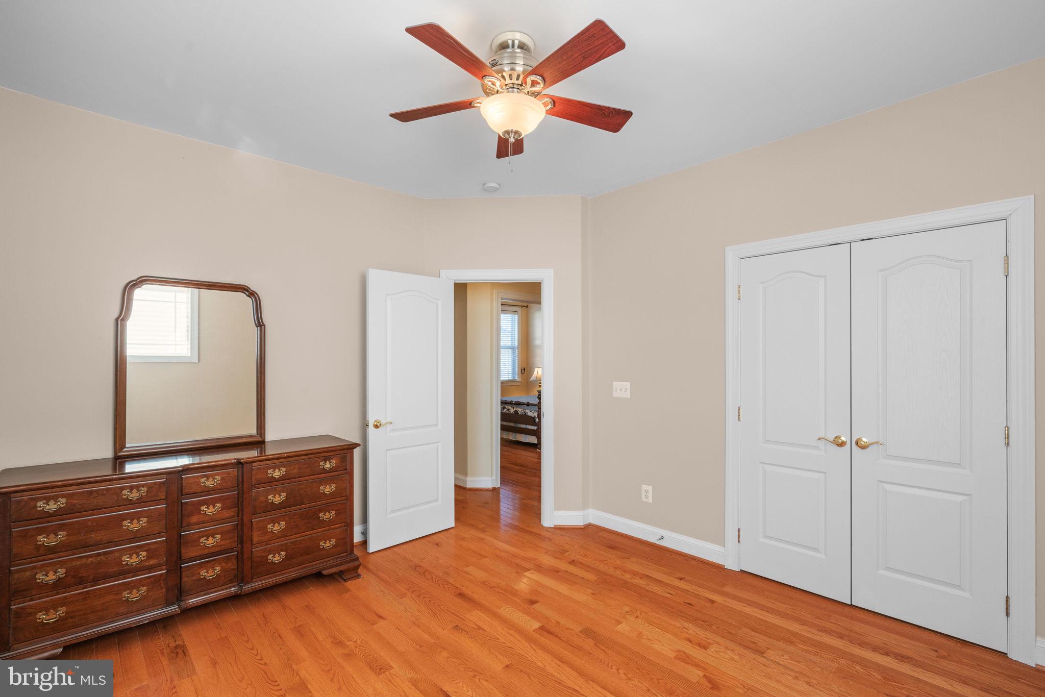 LAUREL HILL - Residential