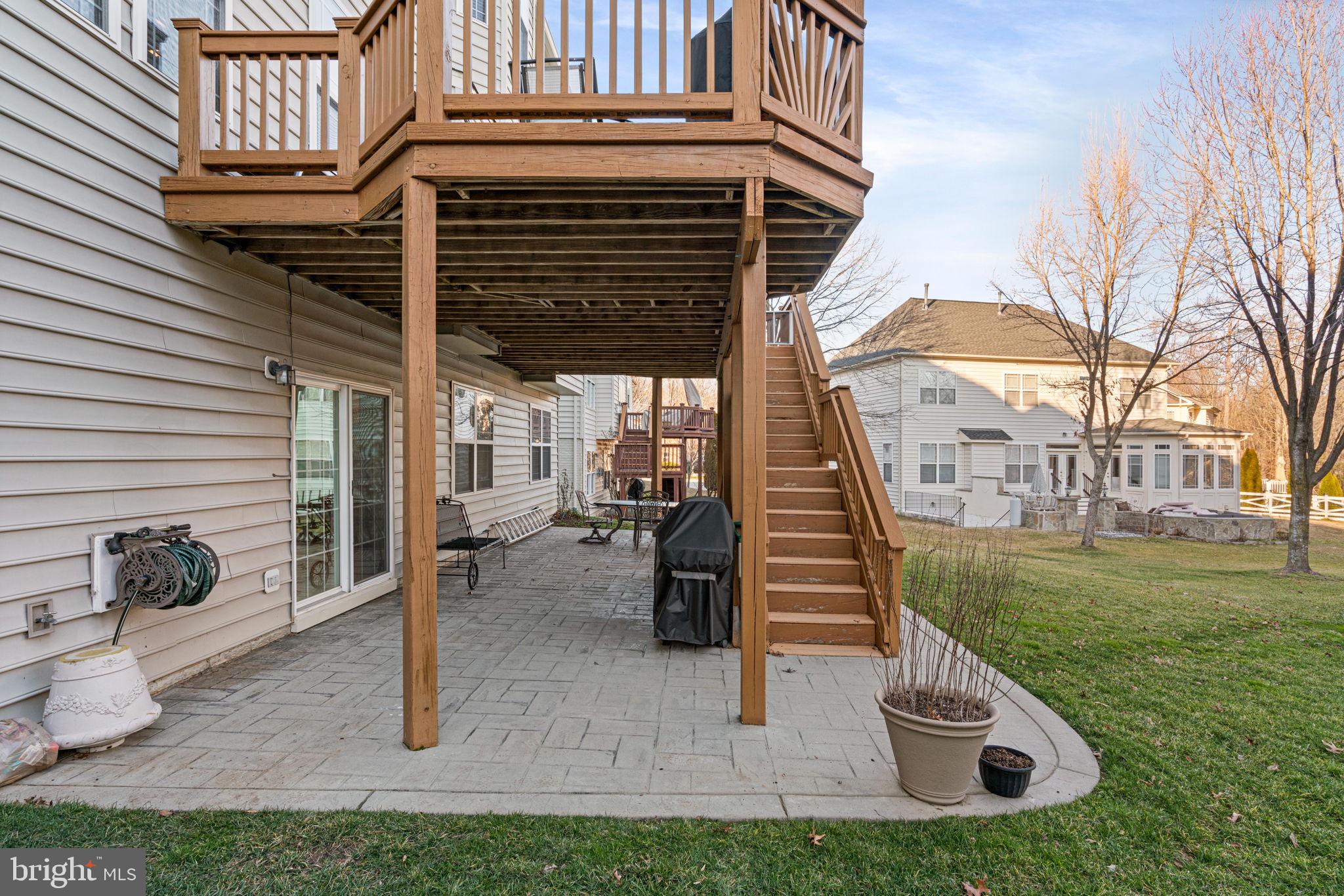 LAUREL HILL - Residential