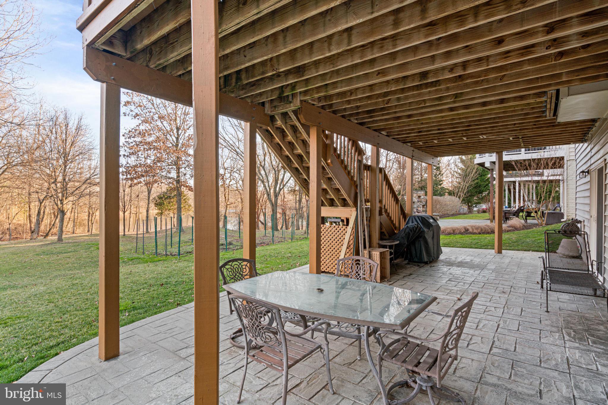 LAUREL HILL - Residential