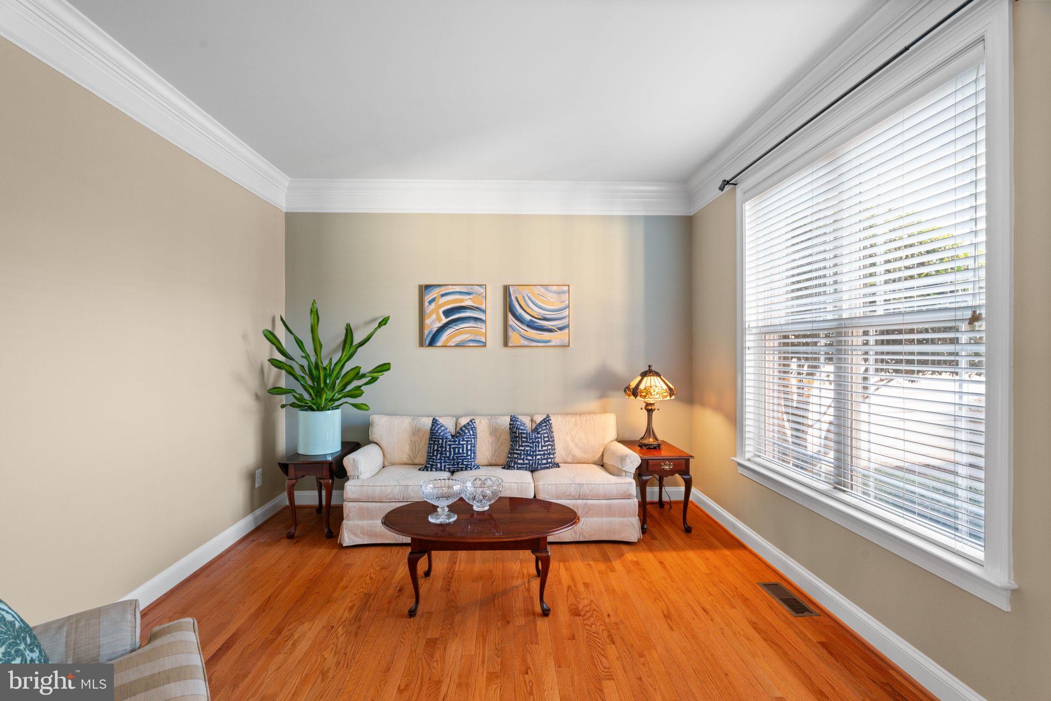 LAUREL HILL - Residential