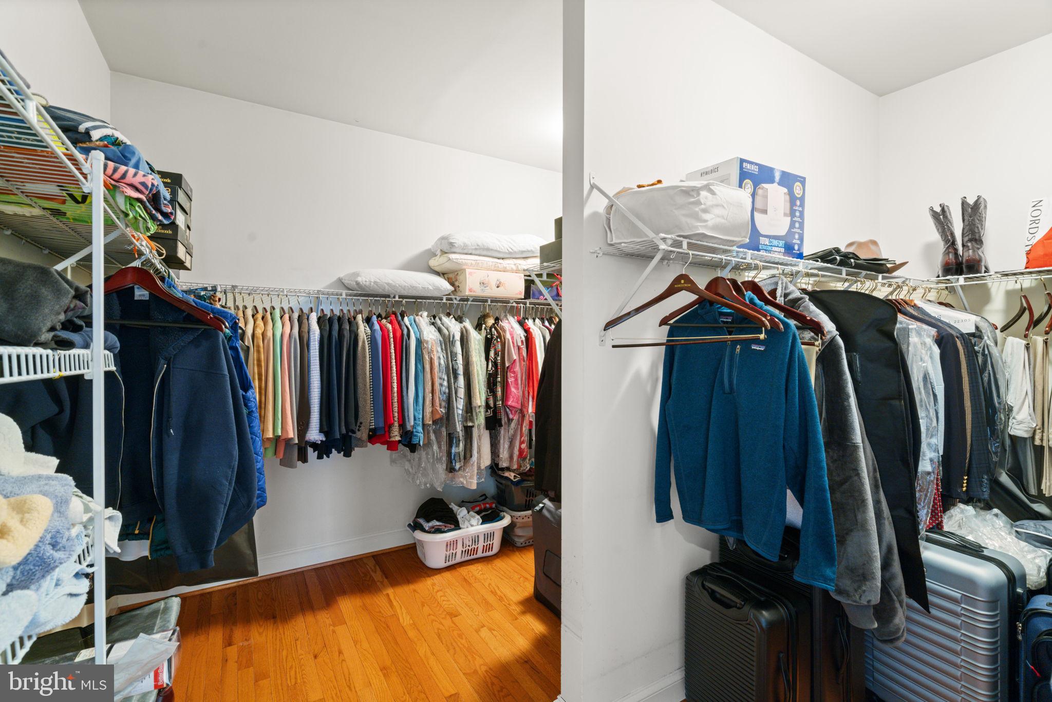 LAUREL HILL - Residential