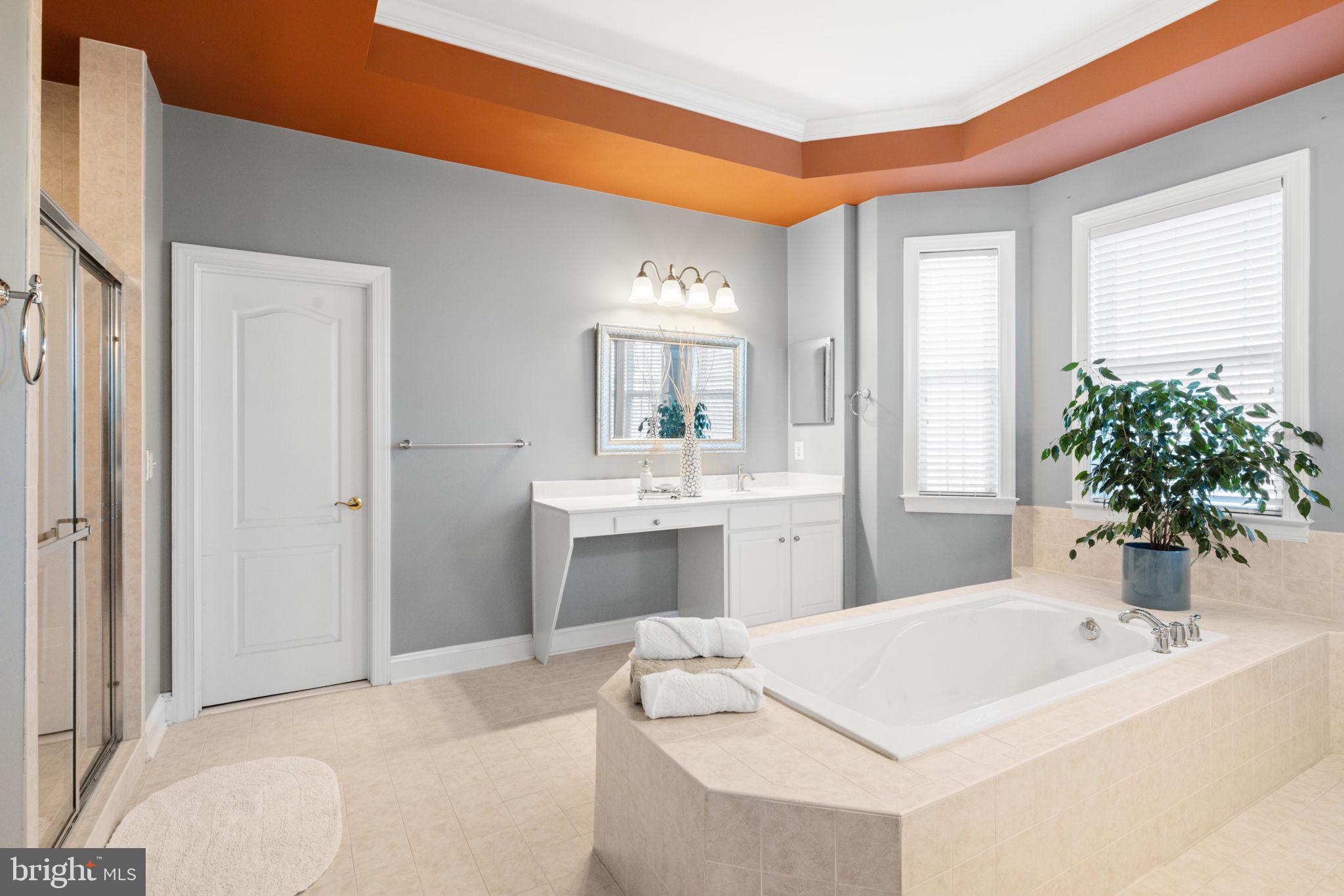 LAUREL HILL - Residential