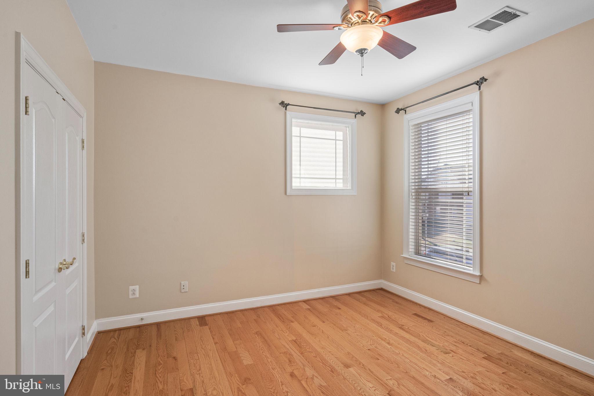 LAUREL HILL - Residential