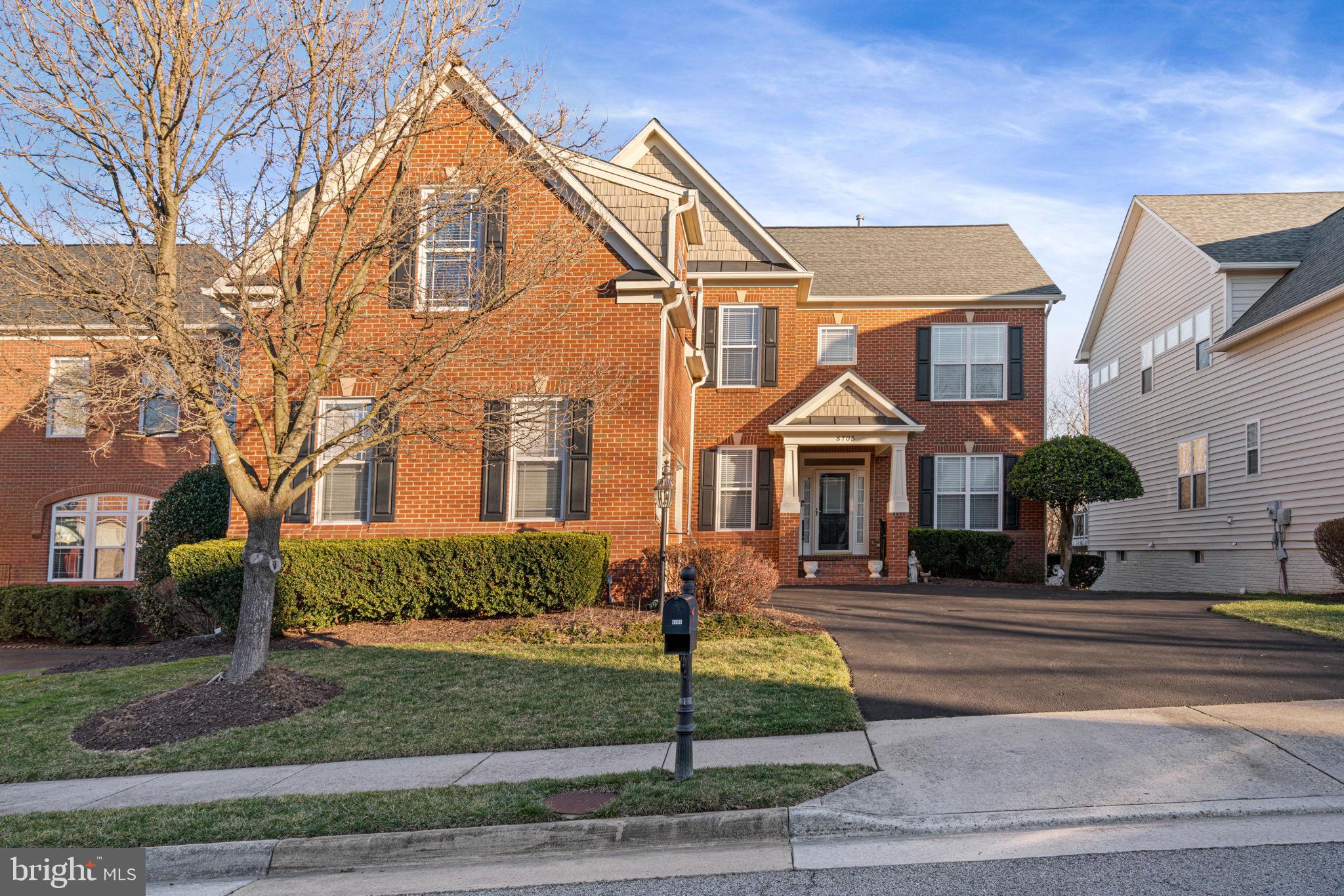 LAUREL HILL - Residential