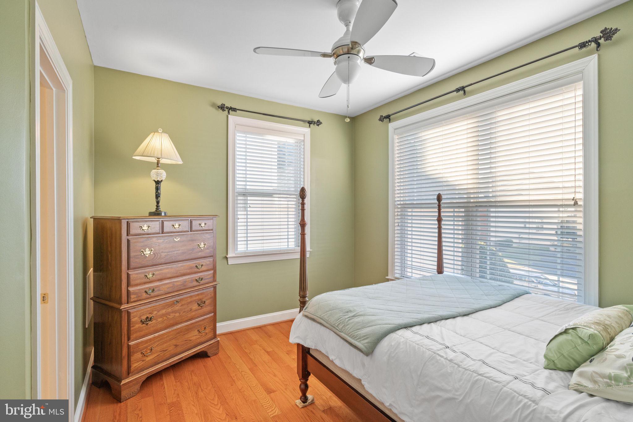 LAUREL HILL - Residential