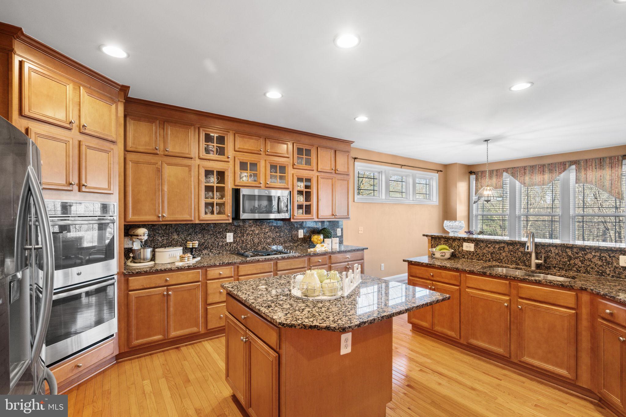 LAUREL HILL - Residential