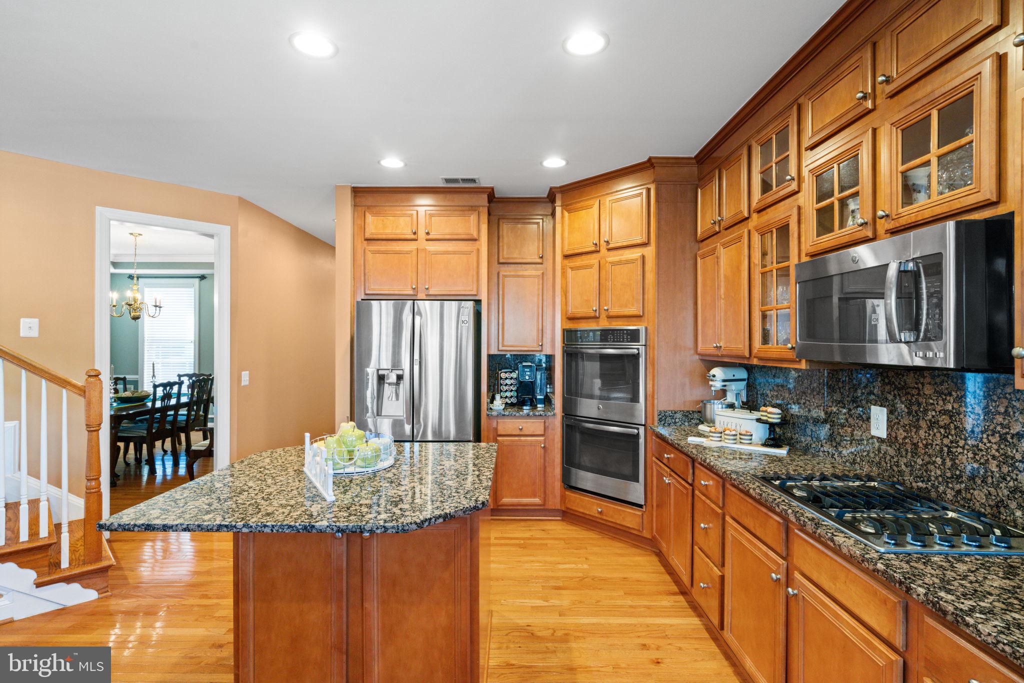 LAUREL HILL - Residential