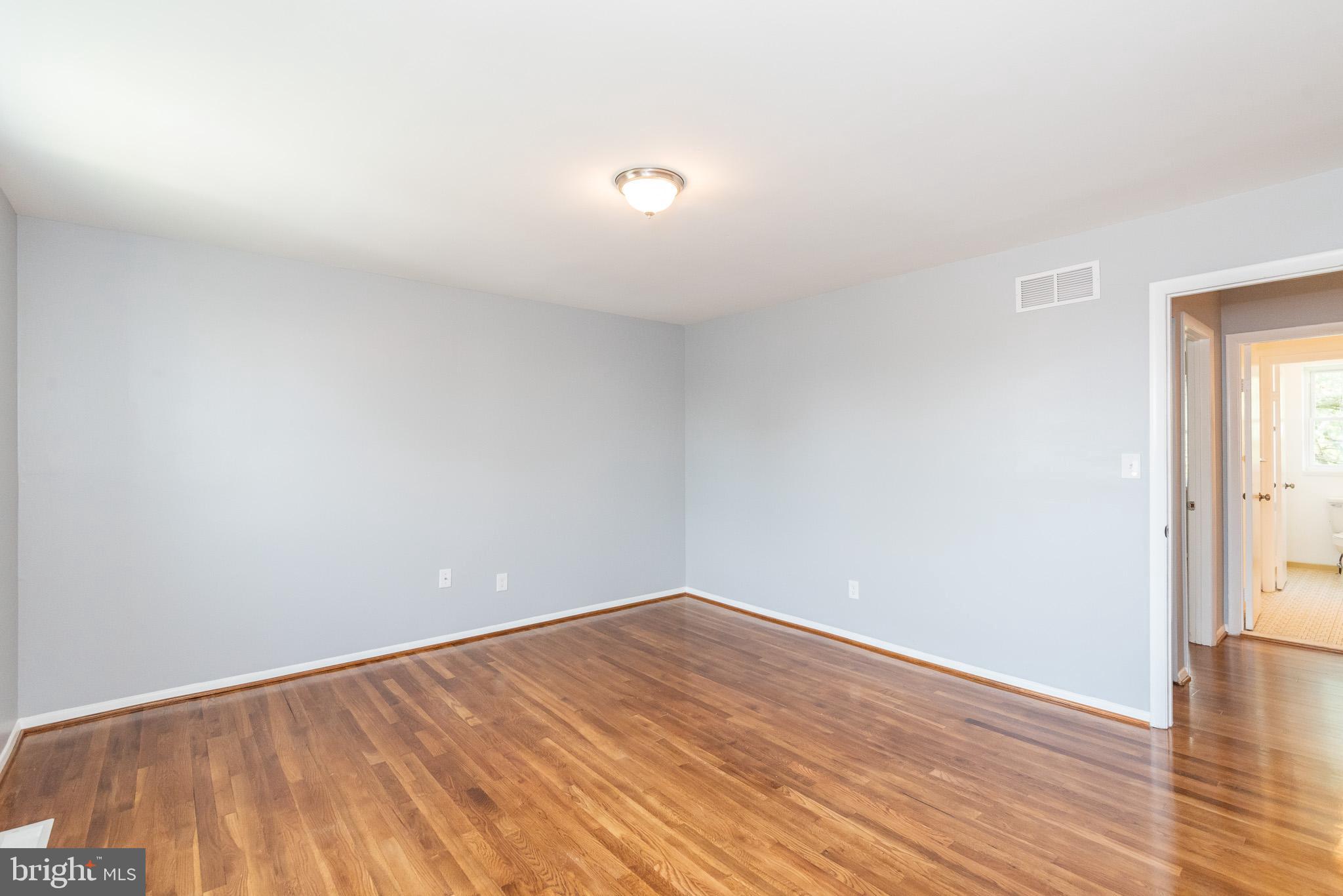 THE SILVERGATE - Residential