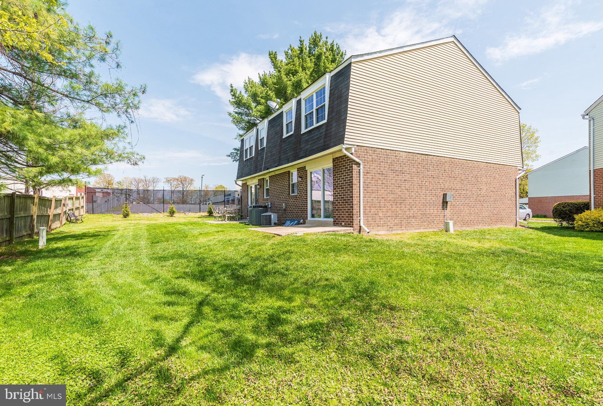 THE SILVERGATE - Residential