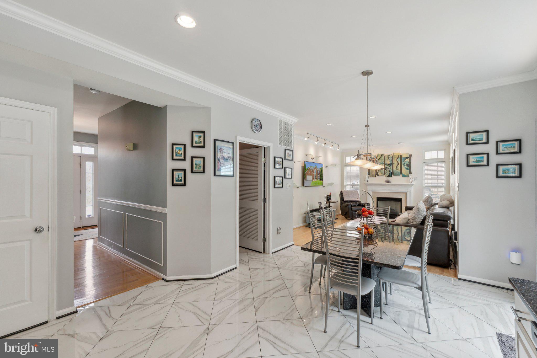 KINGSVIEW RIDGE - Residential