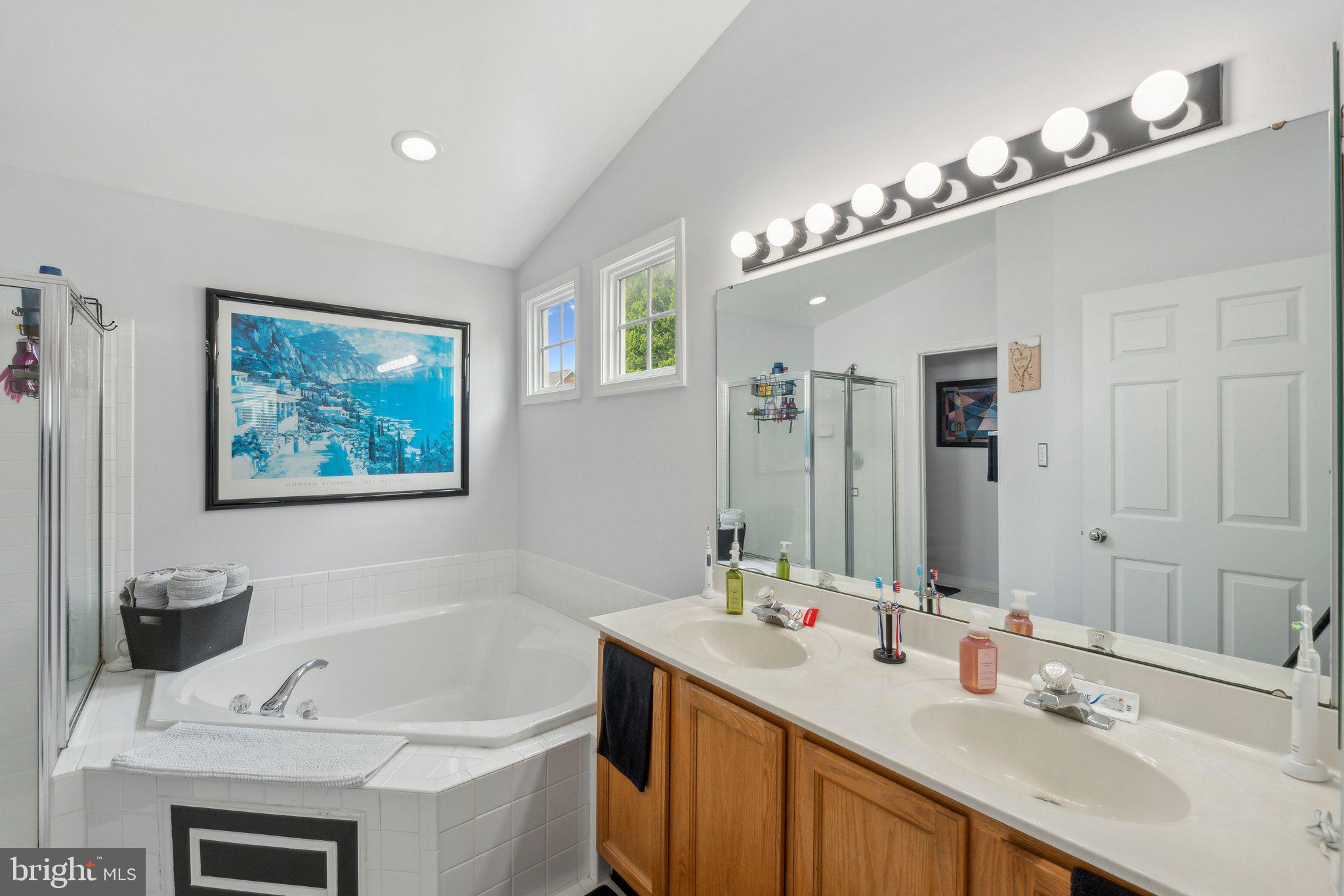 KINGSVIEW RIDGE - Residential