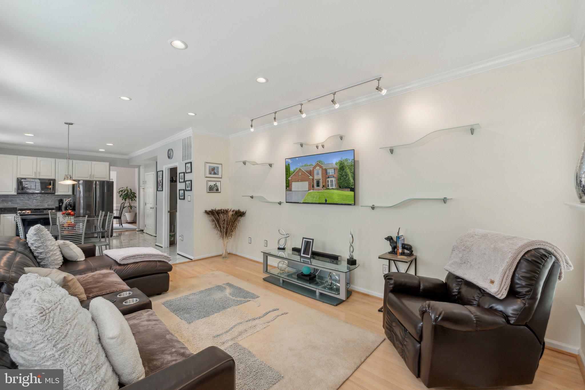 KINGSVIEW RIDGE - Residential