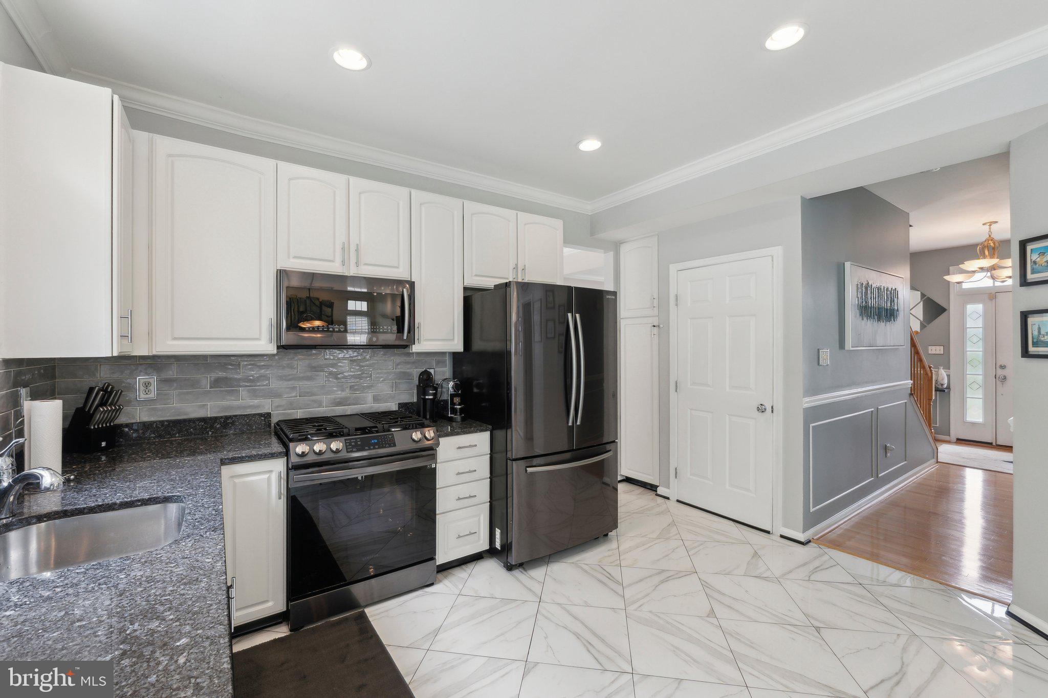 KINGSVIEW RIDGE - Residential