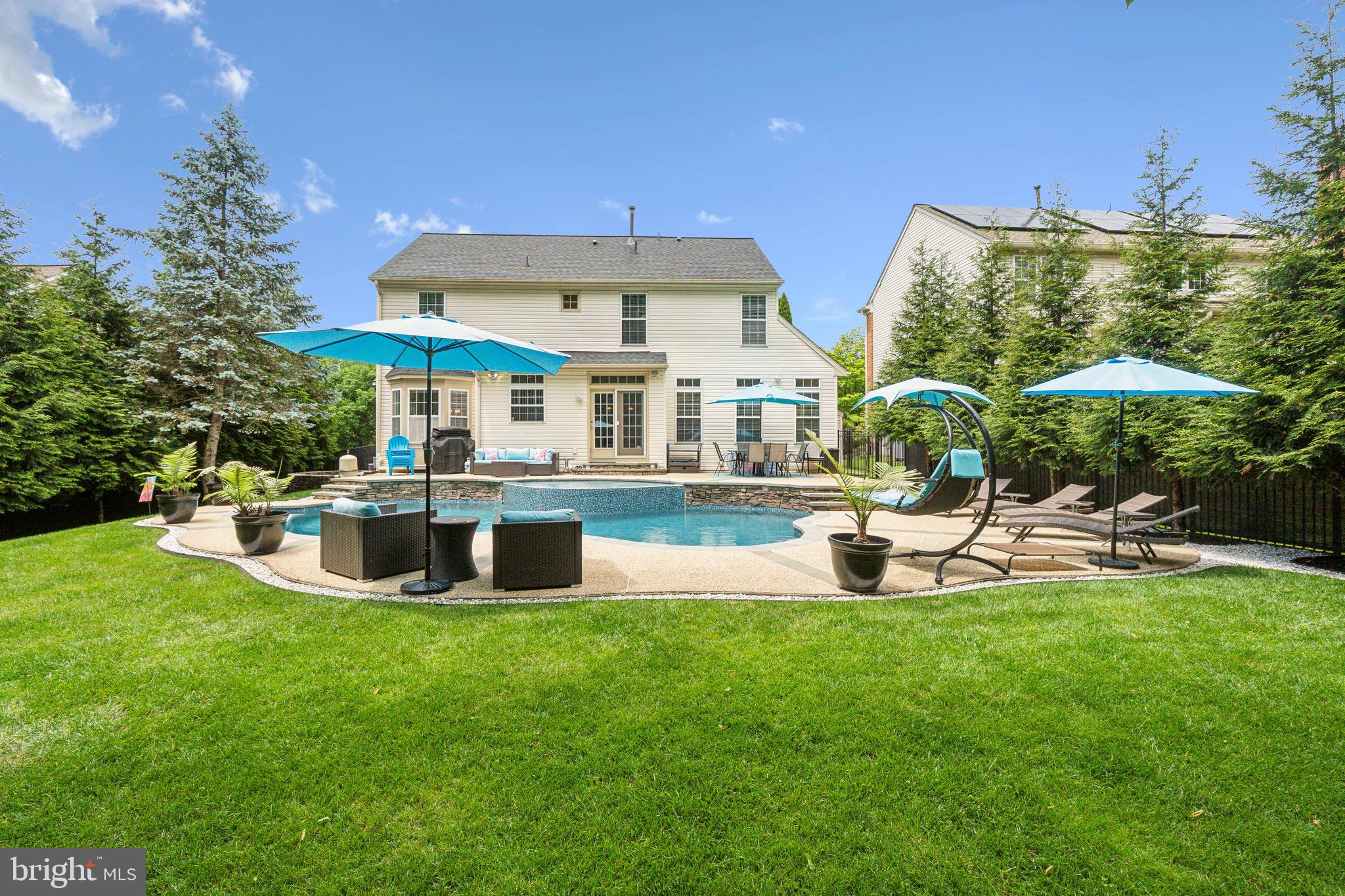 KINGSVIEW RIDGE - Residential