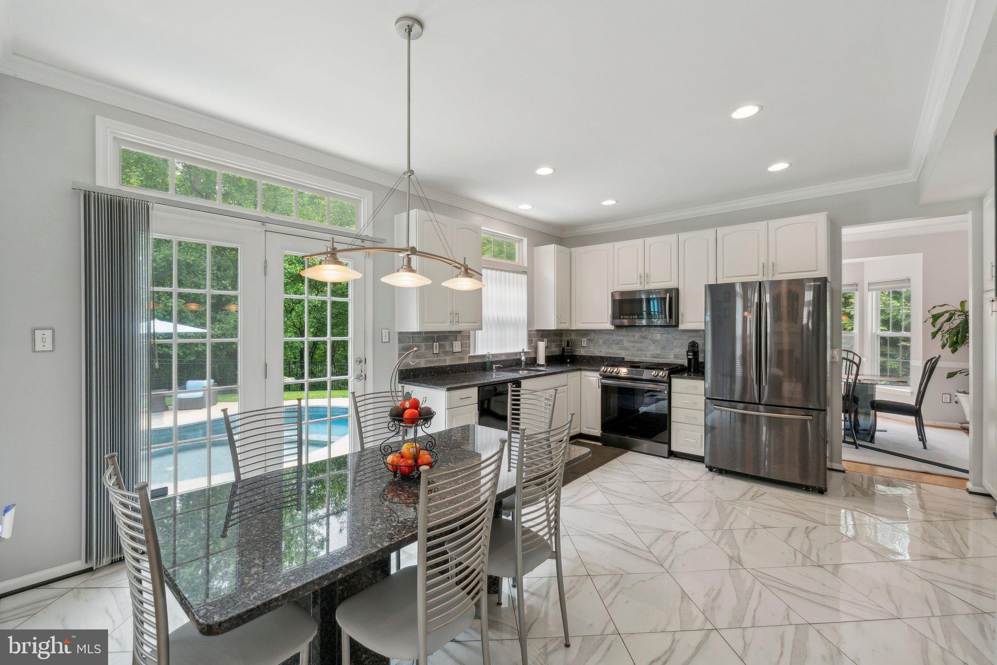 KINGSVIEW RIDGE - Residential