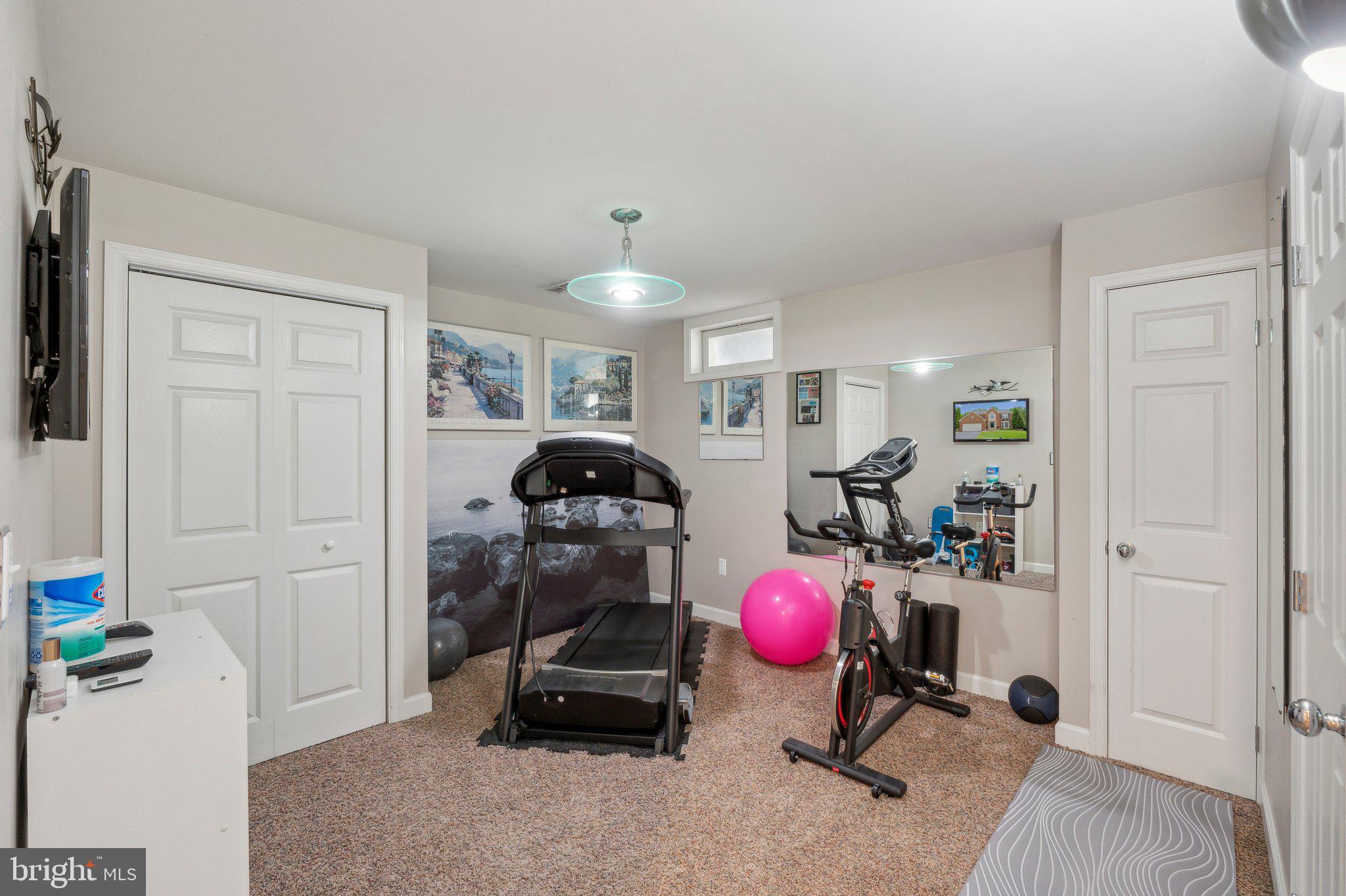 KINGSVIEW RIDGE - Residential