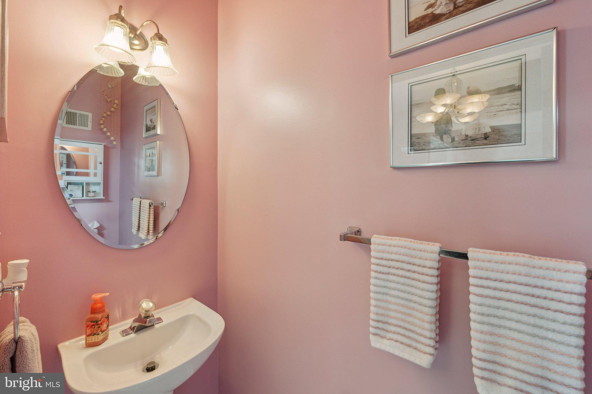 KINGSVIEW RIDGE - Residential